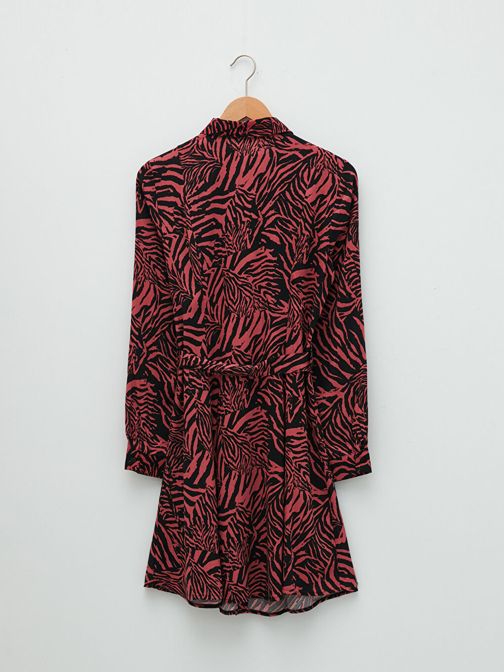 LCW Vision Платье с отложным воротником, длинным рукавом, с принтом, из вискозы для женщин-6