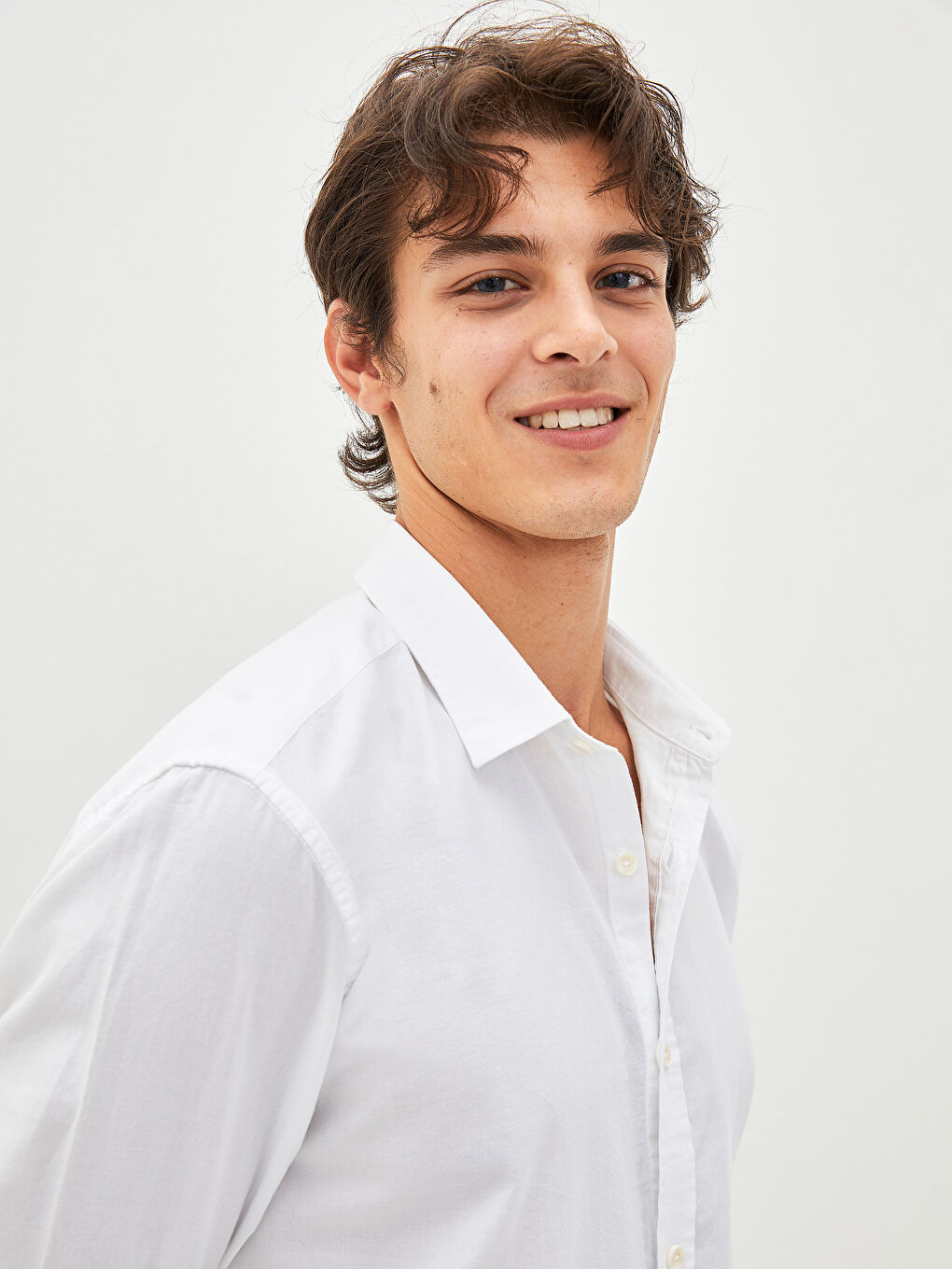 Beyaz Regular Fit Uzun Kollu Erkek Gömlek-1