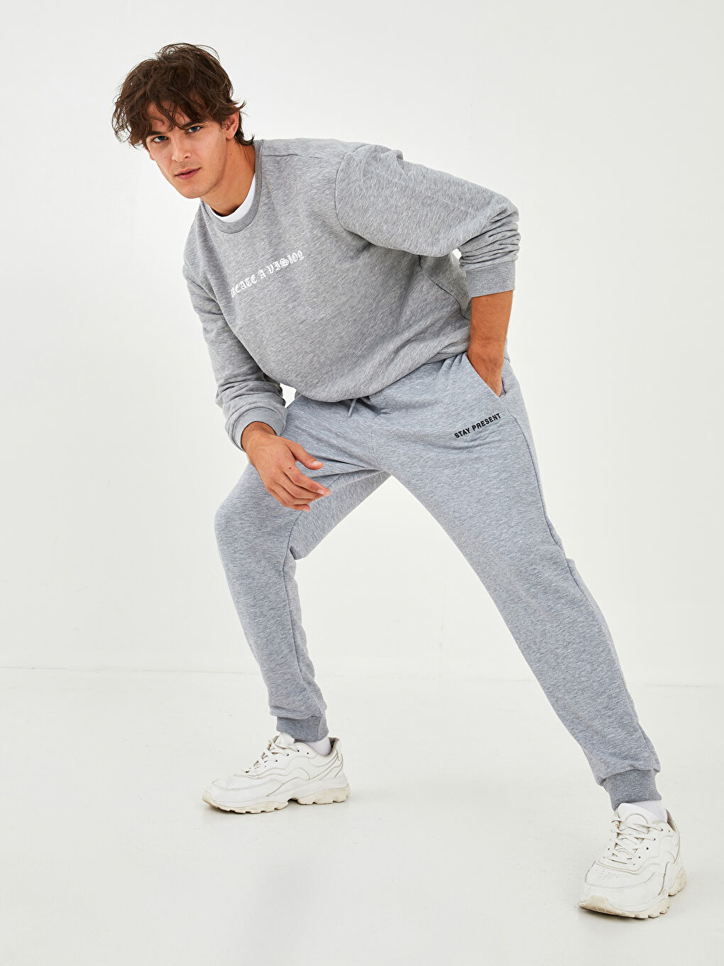 Gri Standart Kalıp Erkek Jogger Eşofman Altı-4