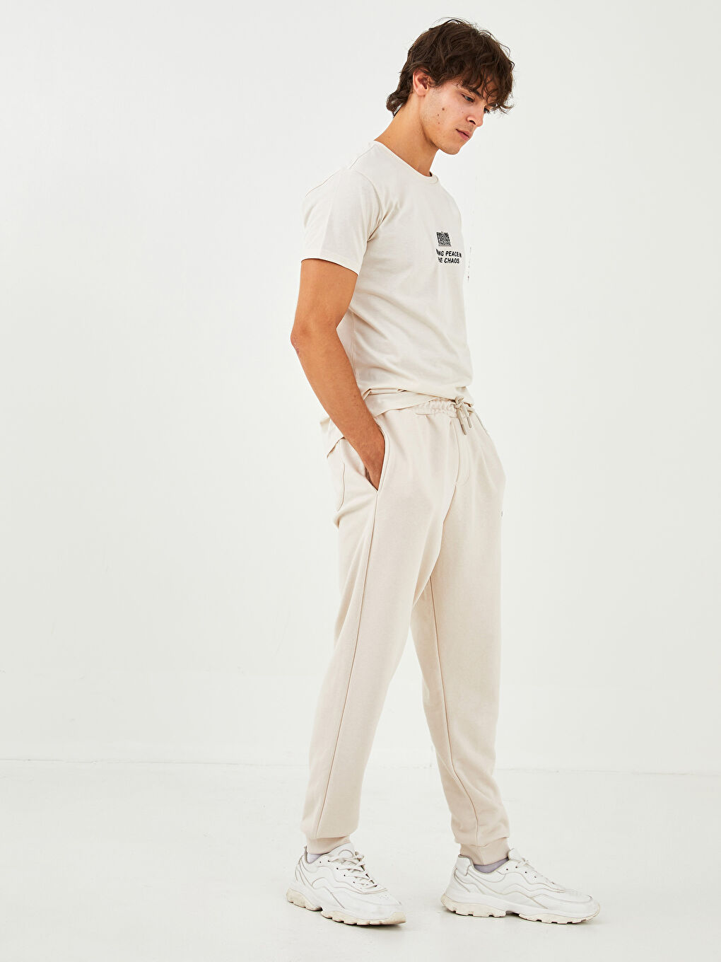 Bej Standart Kalıp Erkek Jogger Eşofman Altı-4