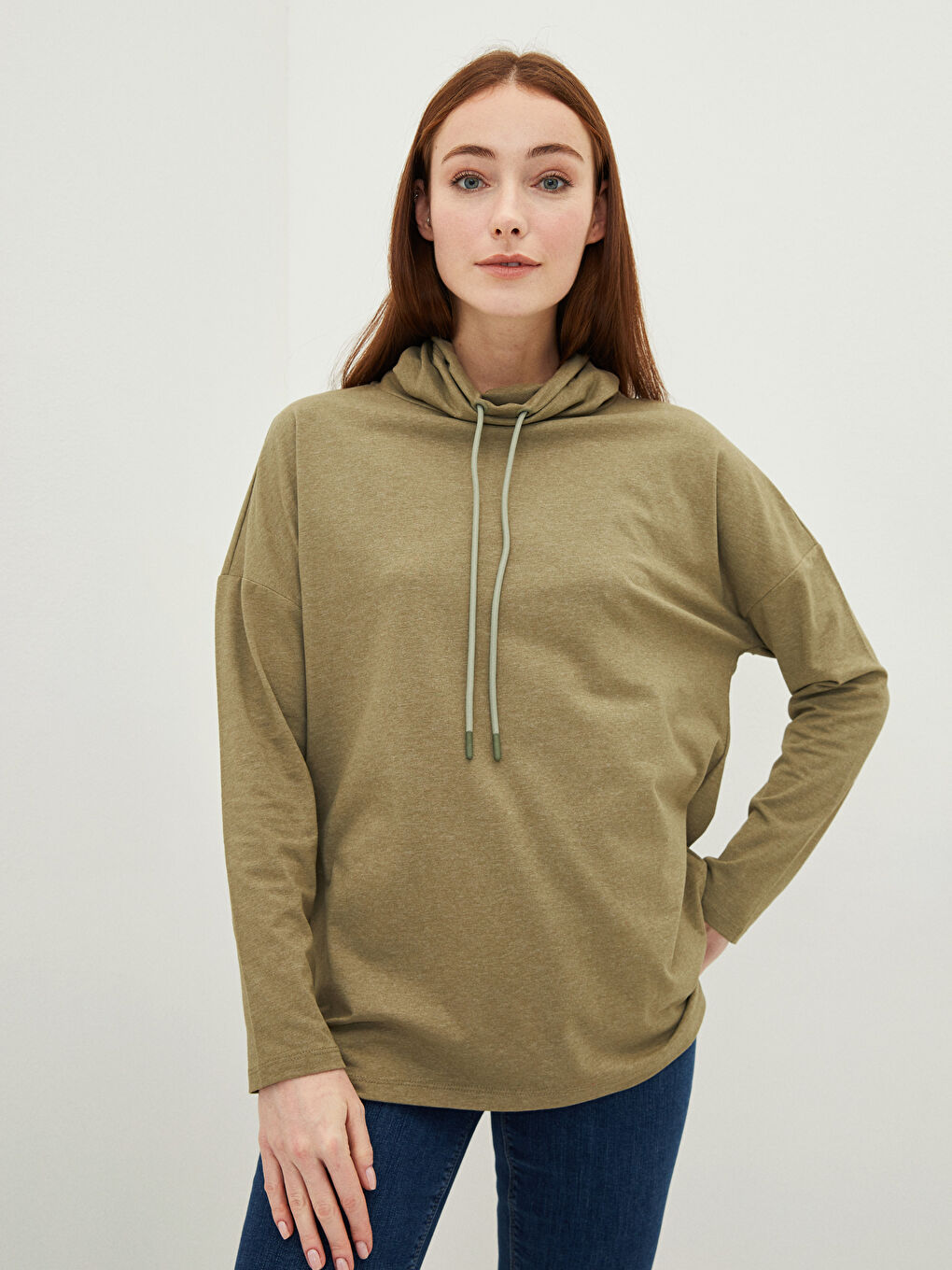 Haki Keşiş Yaka Düz Uzun Kollu Kadın Tişört