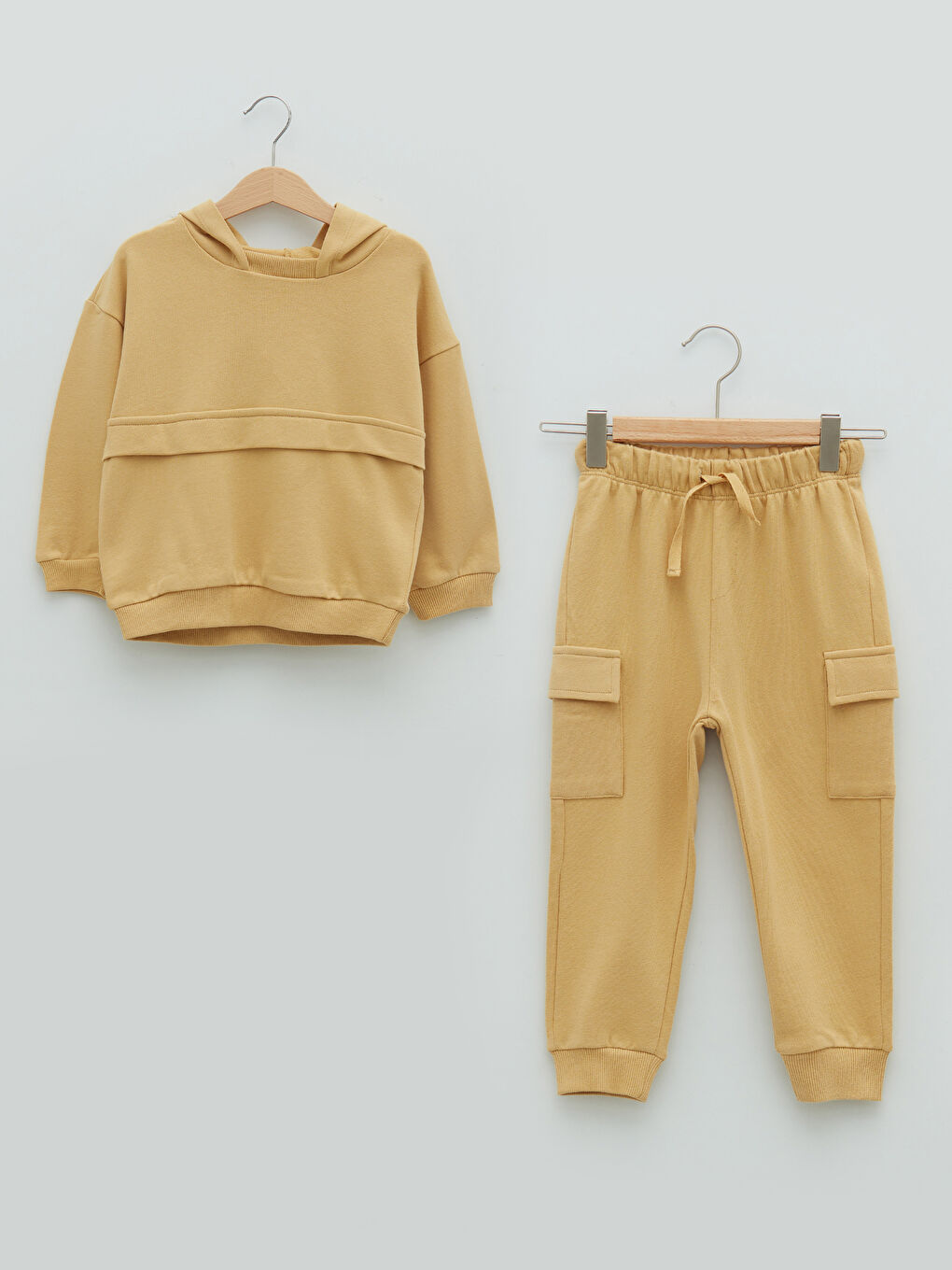 Sarı Kapüşonlu Uzun Kollu Erkek Bebek Sweatshirt ve Jogger Pantolon 2'li Takım