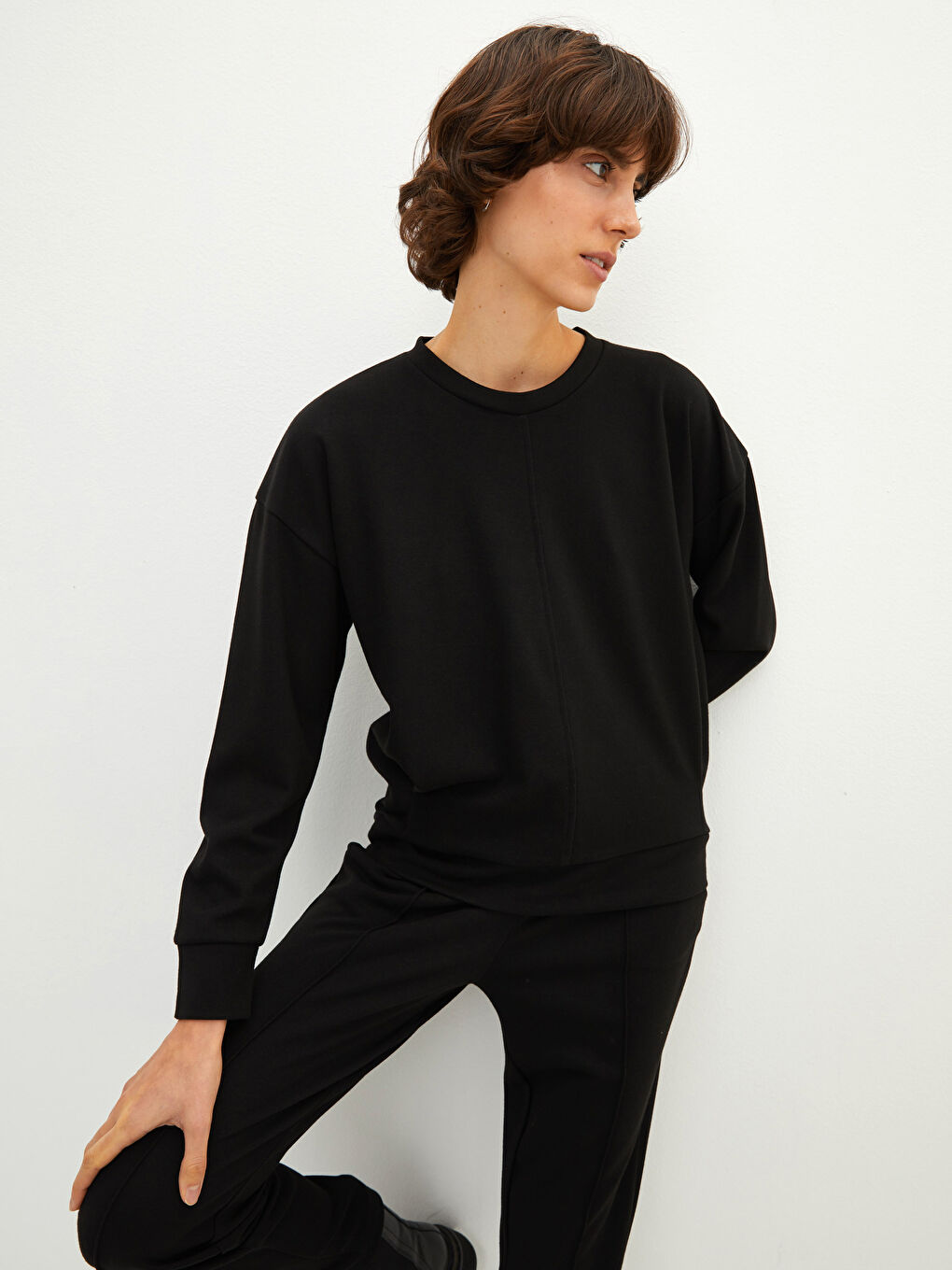 Crew Neck Plain Long Sleeve Women's Sweatshirt