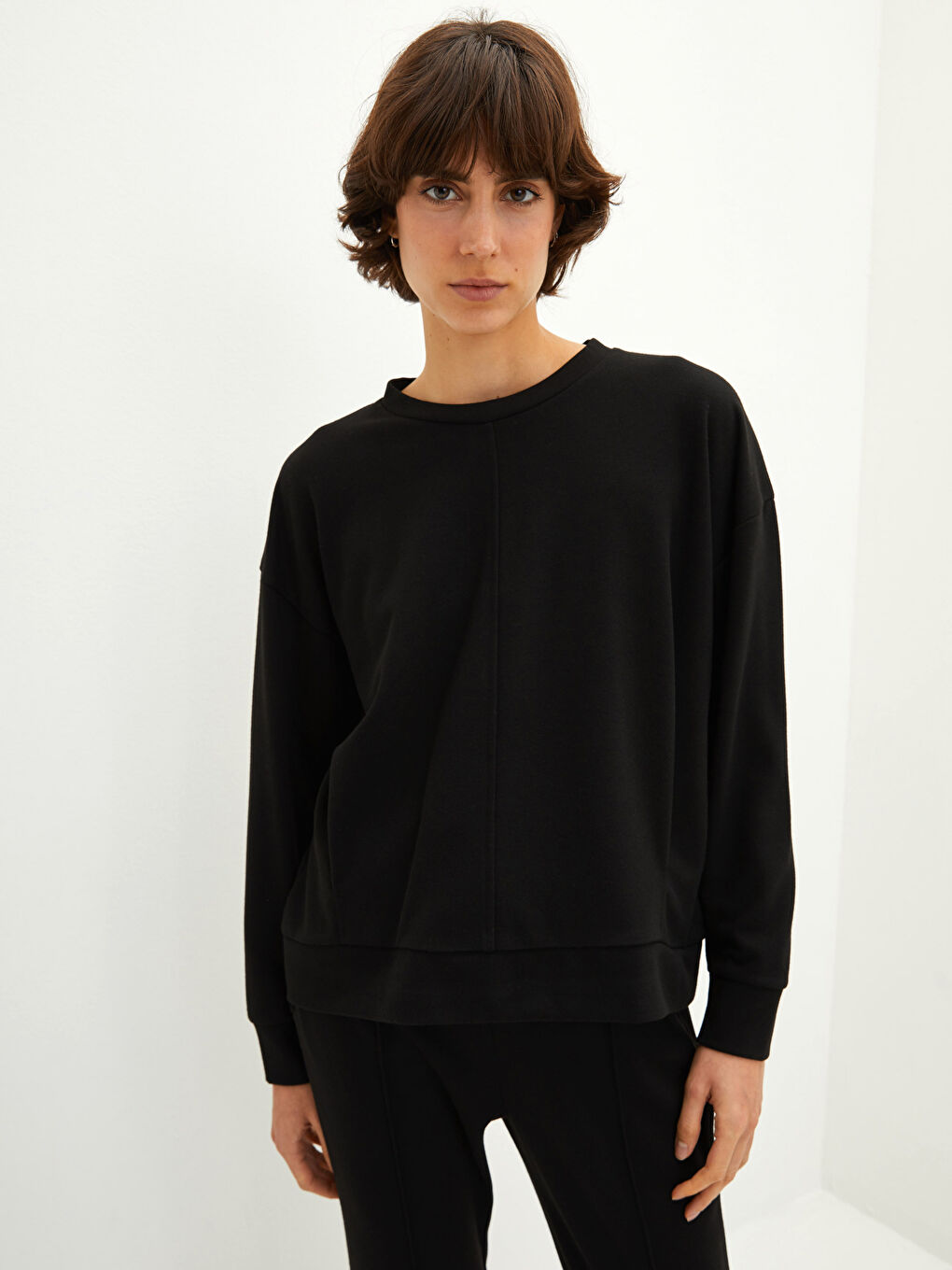 Crew Neck Plain Long Sleeve Women's Sweatshirt-1