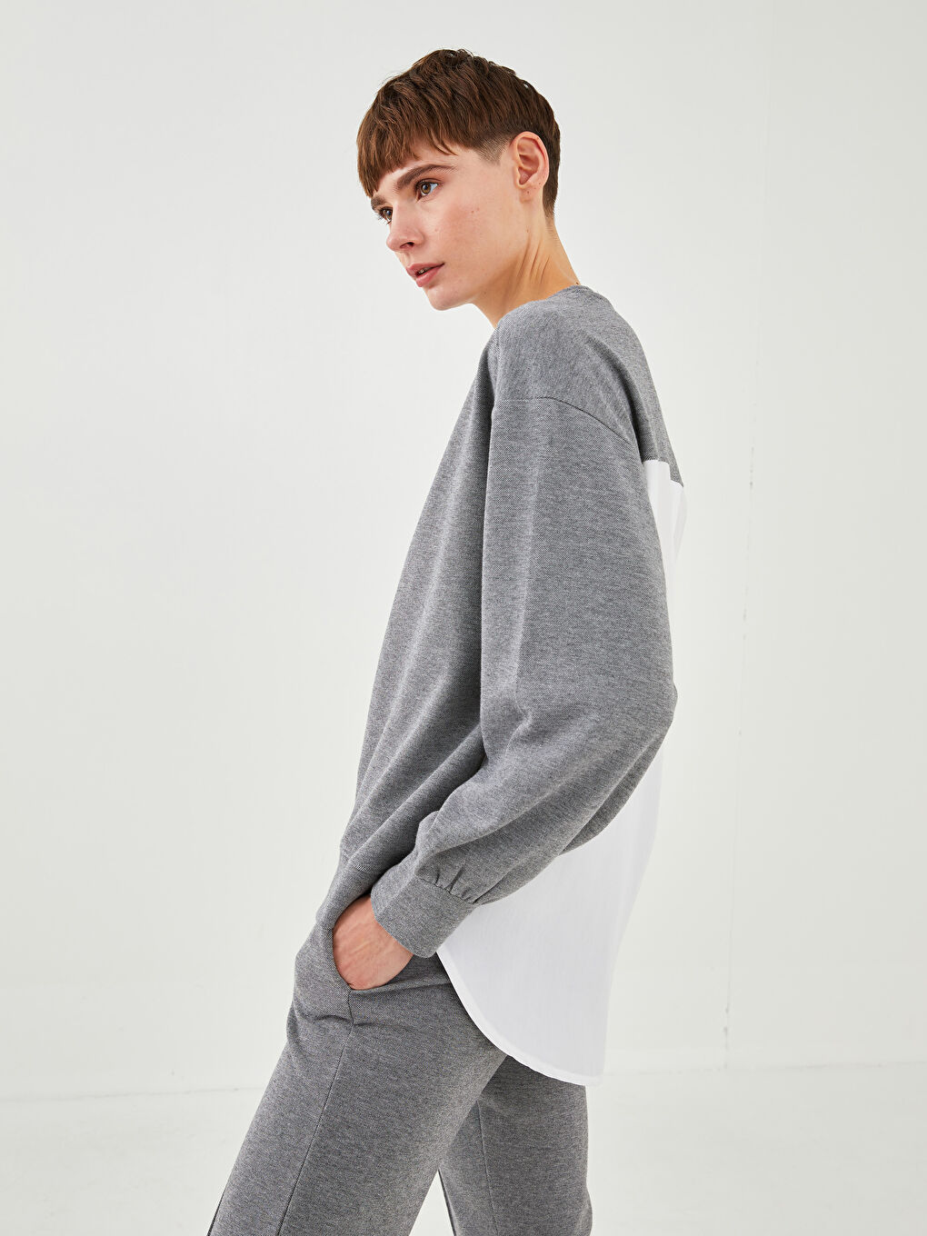 Crew Neck Plain Long Sleeve Women's Sweatshirt