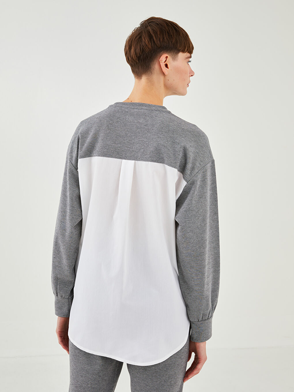 Crew Neck Plain Long Sleeve Women's Sweatshirt-4