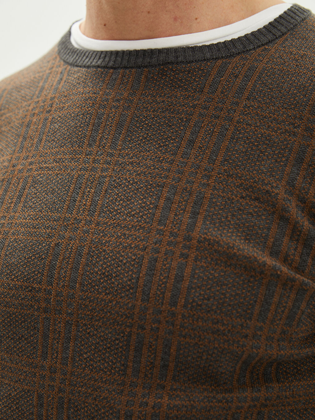 Crew Neck Long Sleeve Men's Tricot Sweater-3