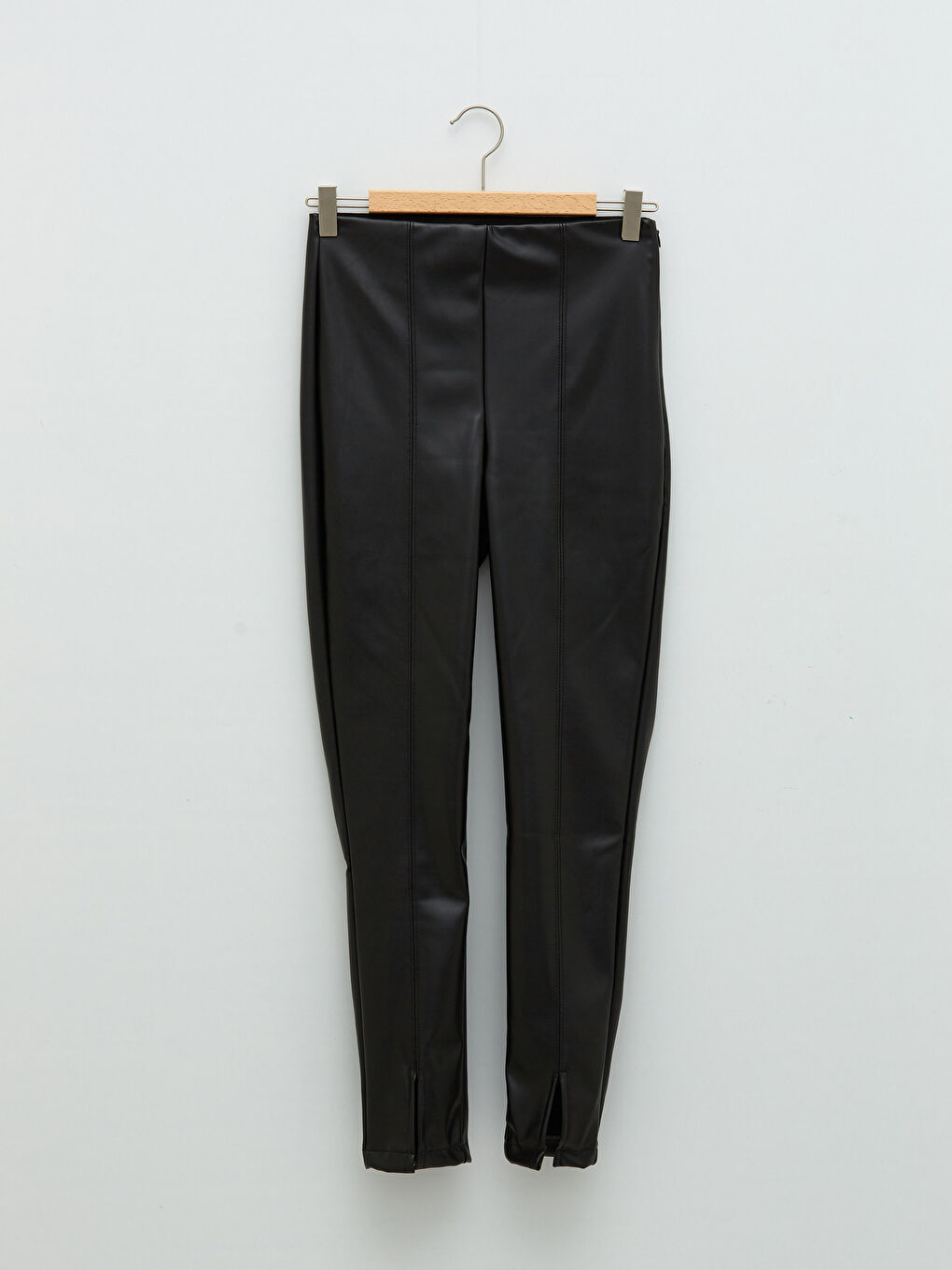 Siyah Yüksek Bel Slim Fit Deri Görünümlü Kumaş Kadın Pantolon-5