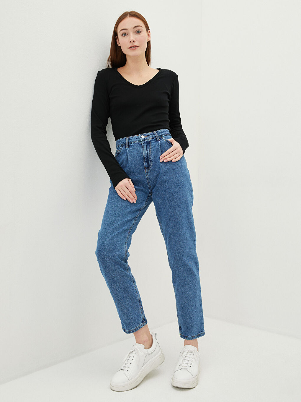 V Neck Straight Long Sleeve Cotton Women's T-Shirt-1