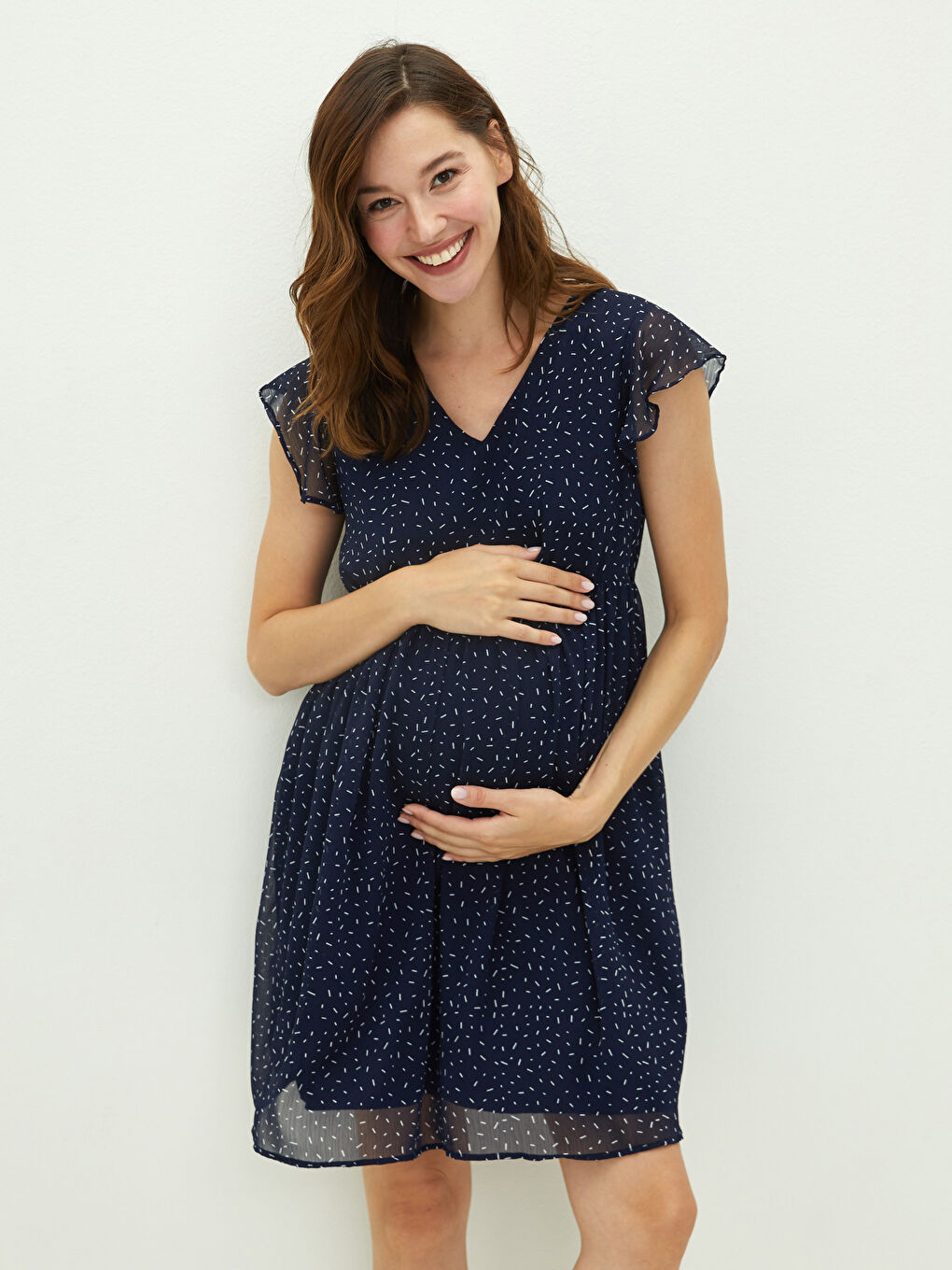Lacivert V Yaka Desenli Kısa Kollu Şifon Hamile Elbise-2
