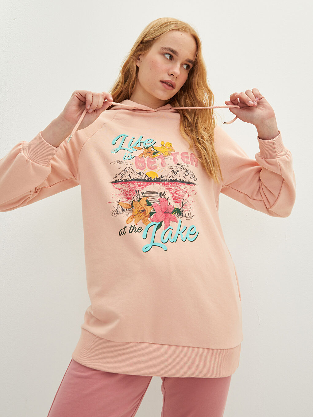 LCW Vision Mat Pembe Kapüşonlu Baskılı Uzun Kollu Kadın Sweatshirt - 1