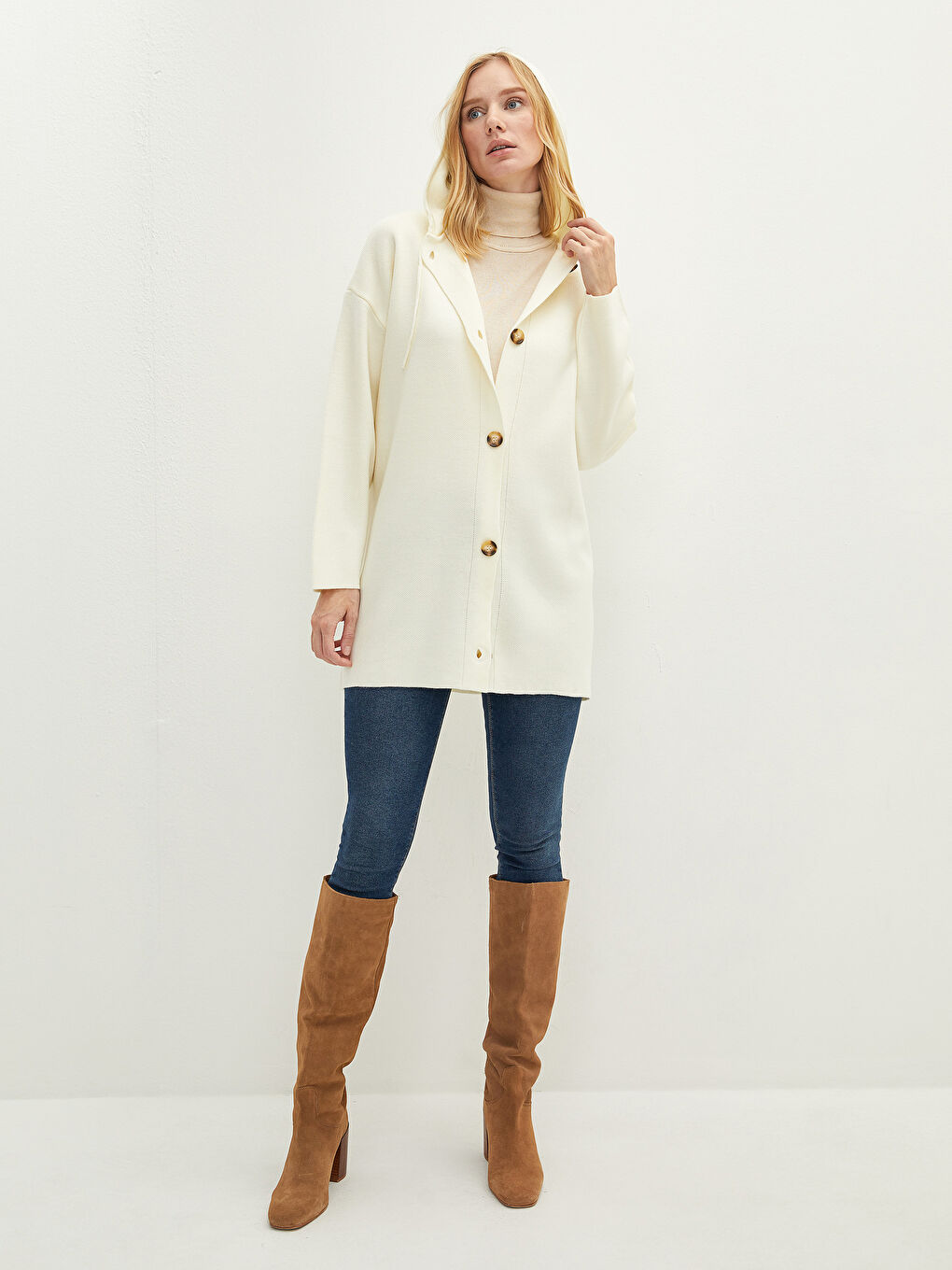 Bej Kapüşon Yaka Düz Uzun Kollu Kadın Triko Hırka-5