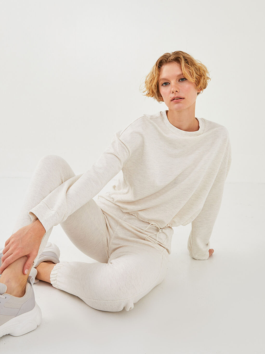 LCW Limited Crew Neck Plain Long Sleeve Women's Sweatshirt -W1FH71Z8-MXN
