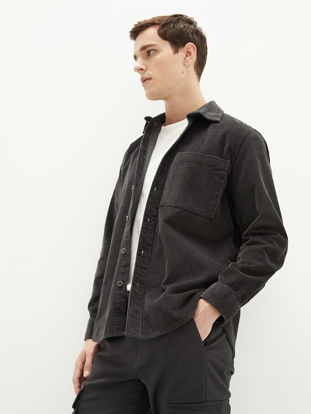 قميص رجالي كم طويل قطيفة بقصة عادية