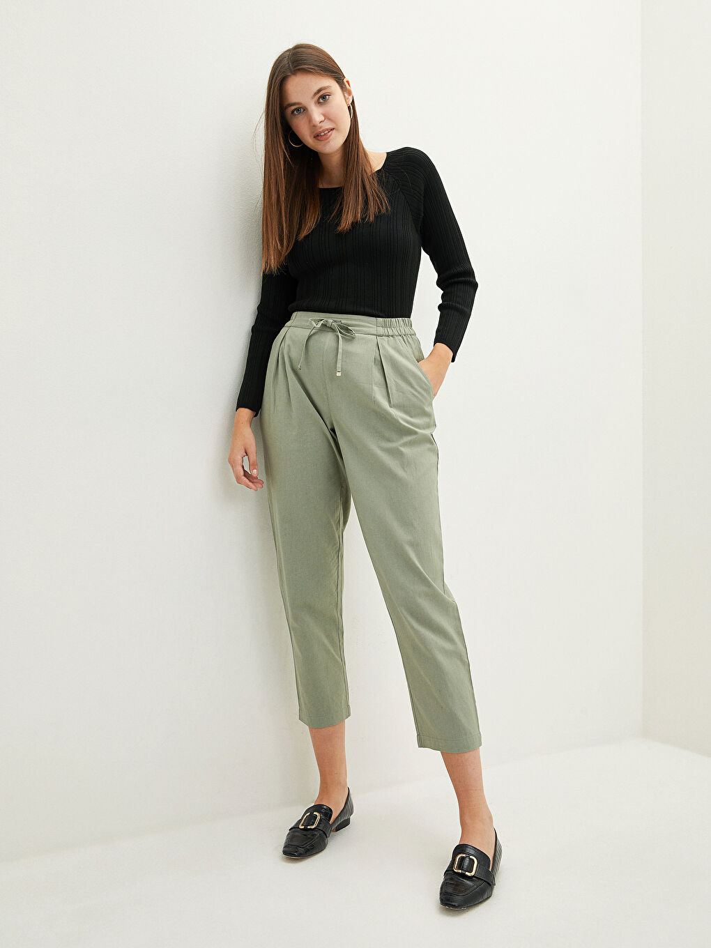 سروال نساء بخصر مطاطي وتفاصيل رباط-1