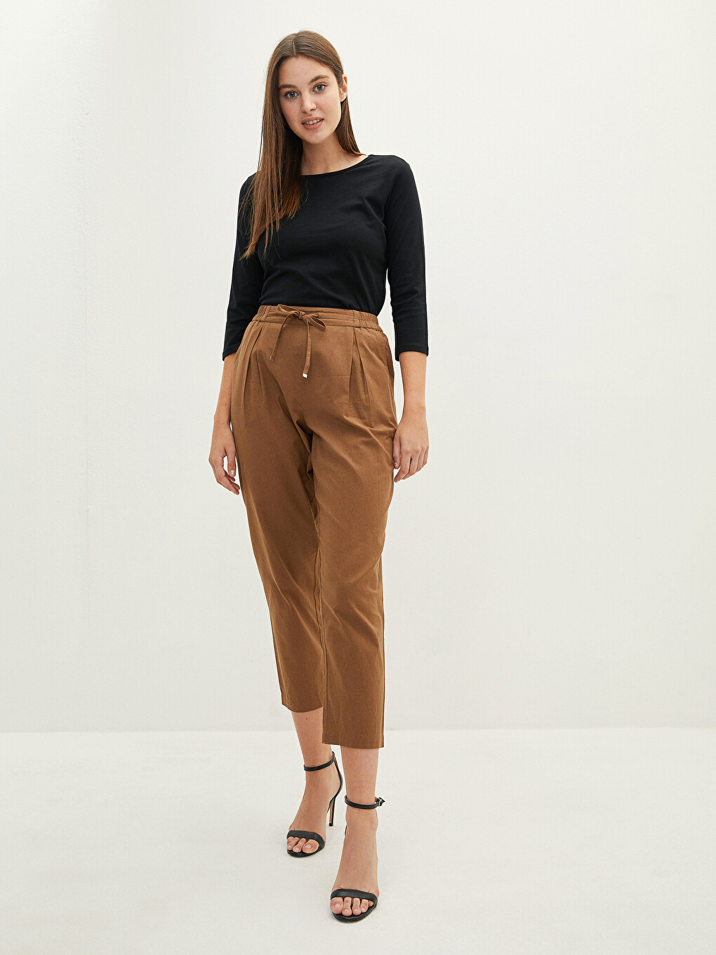 Women's Trousers With Elastic Waist And Tie Detail