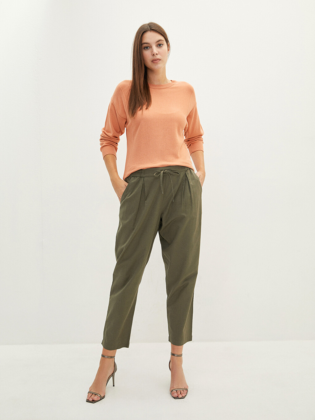 Women's Trousers With Elastic Waist And Tie Detail-1