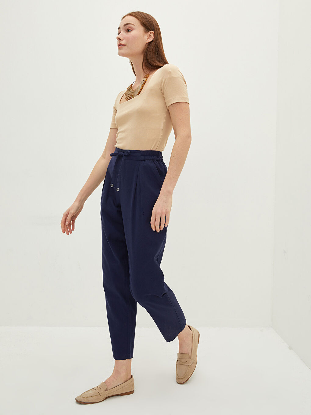 LCWAIKIKI Basic Women's Trousers with Elastic Waist and Tie Detail -W1FI25Z8-HSA