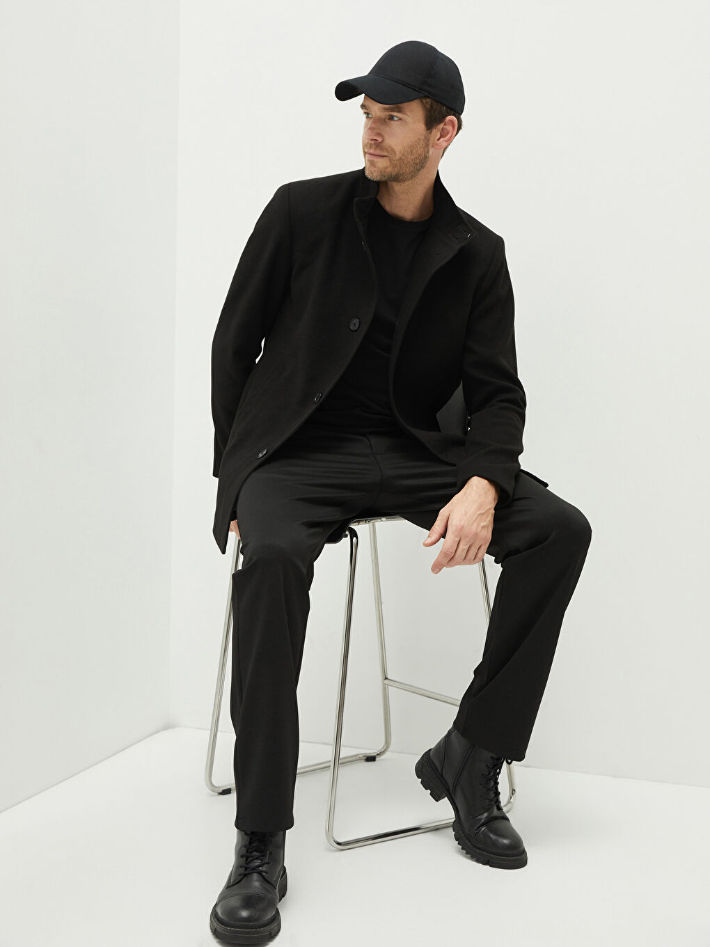 Standardni kroj kaput sa uspravnom kragnom za muškarce od kašeta