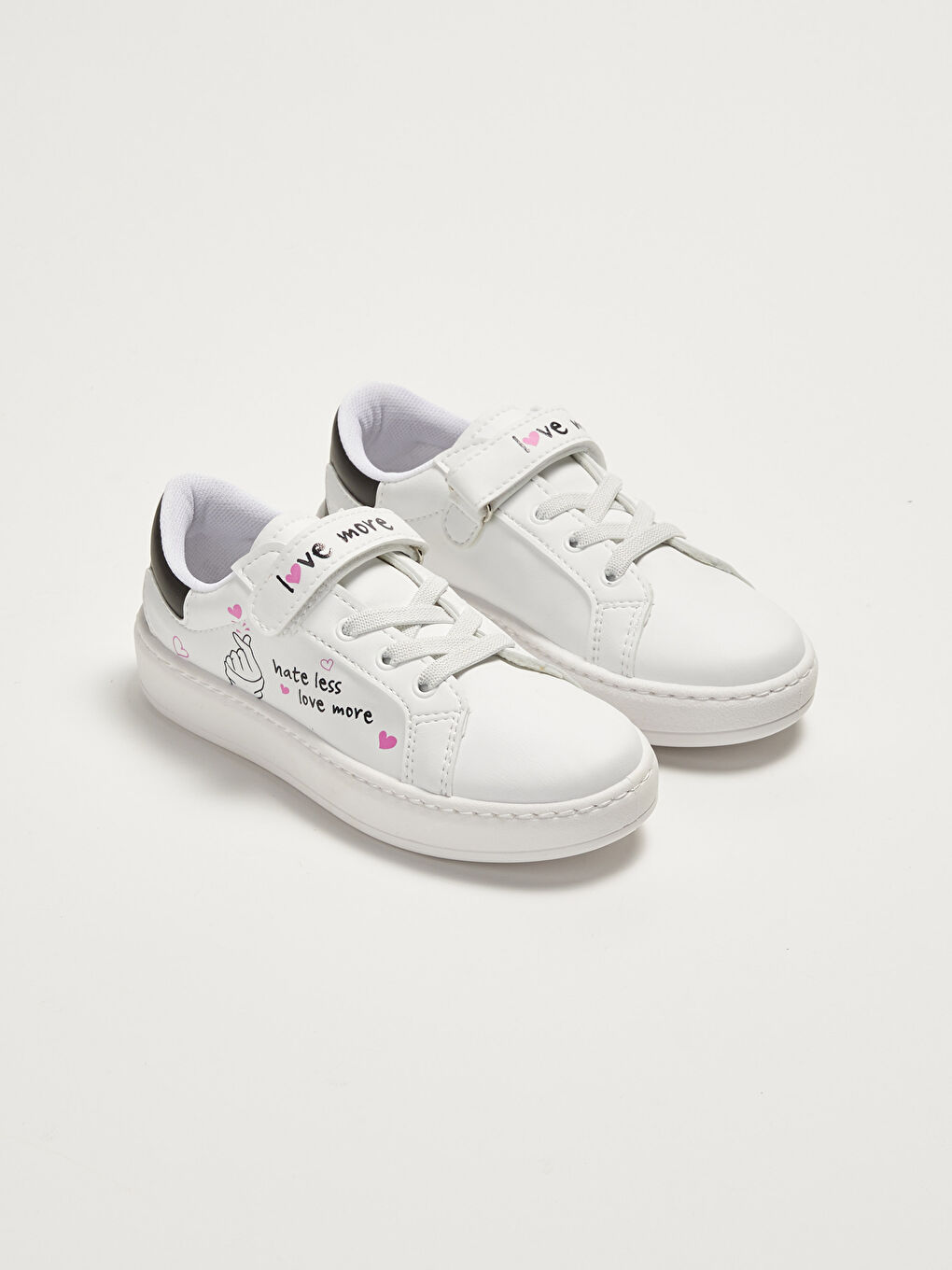 LCW STEPS Printed Hook and Loop Girls' Sneakers -W1FM34Z4-J5E