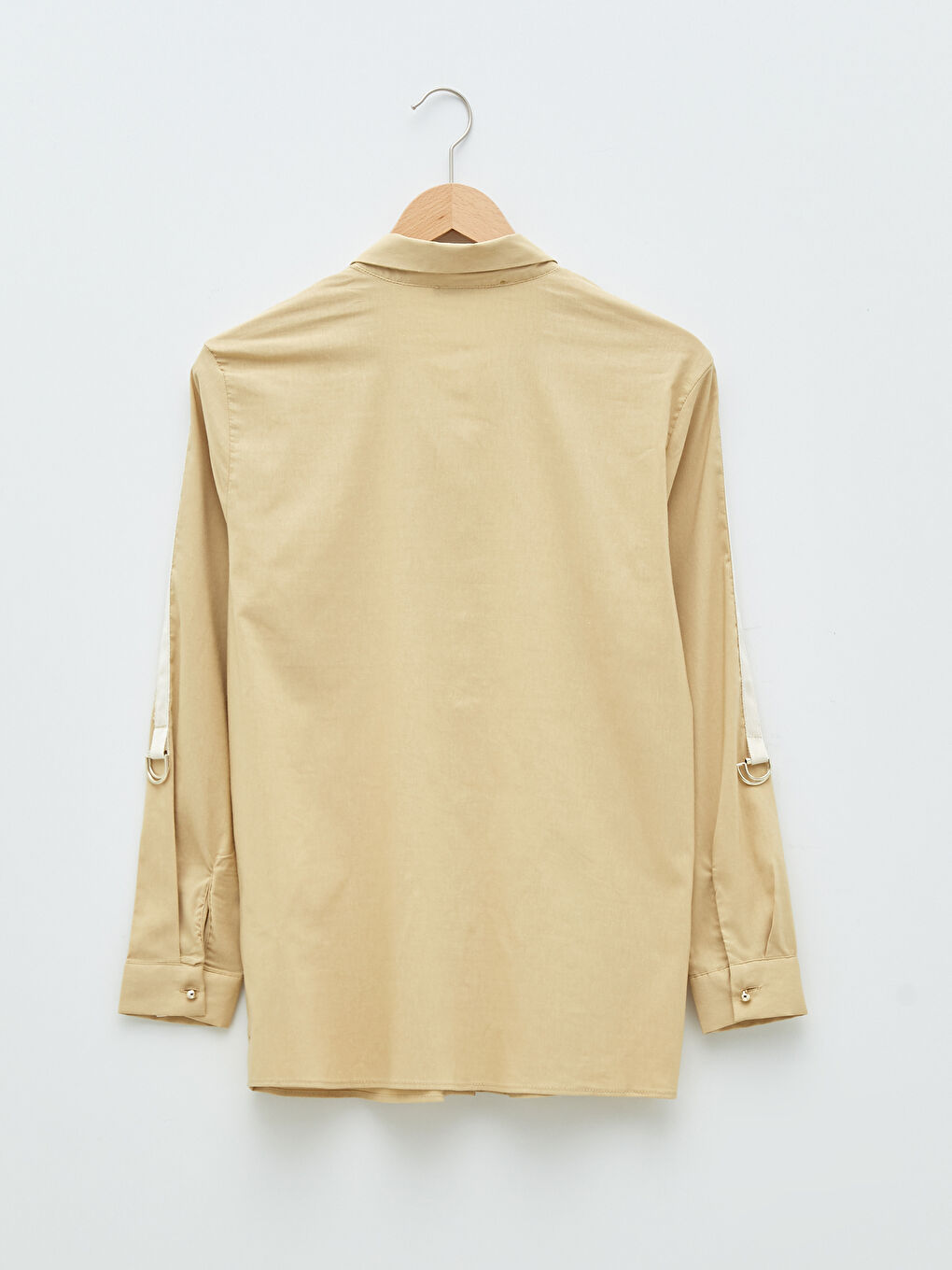 Chemise de maternité avec fermeture à boutons sur le devant et détails de passepoil-5