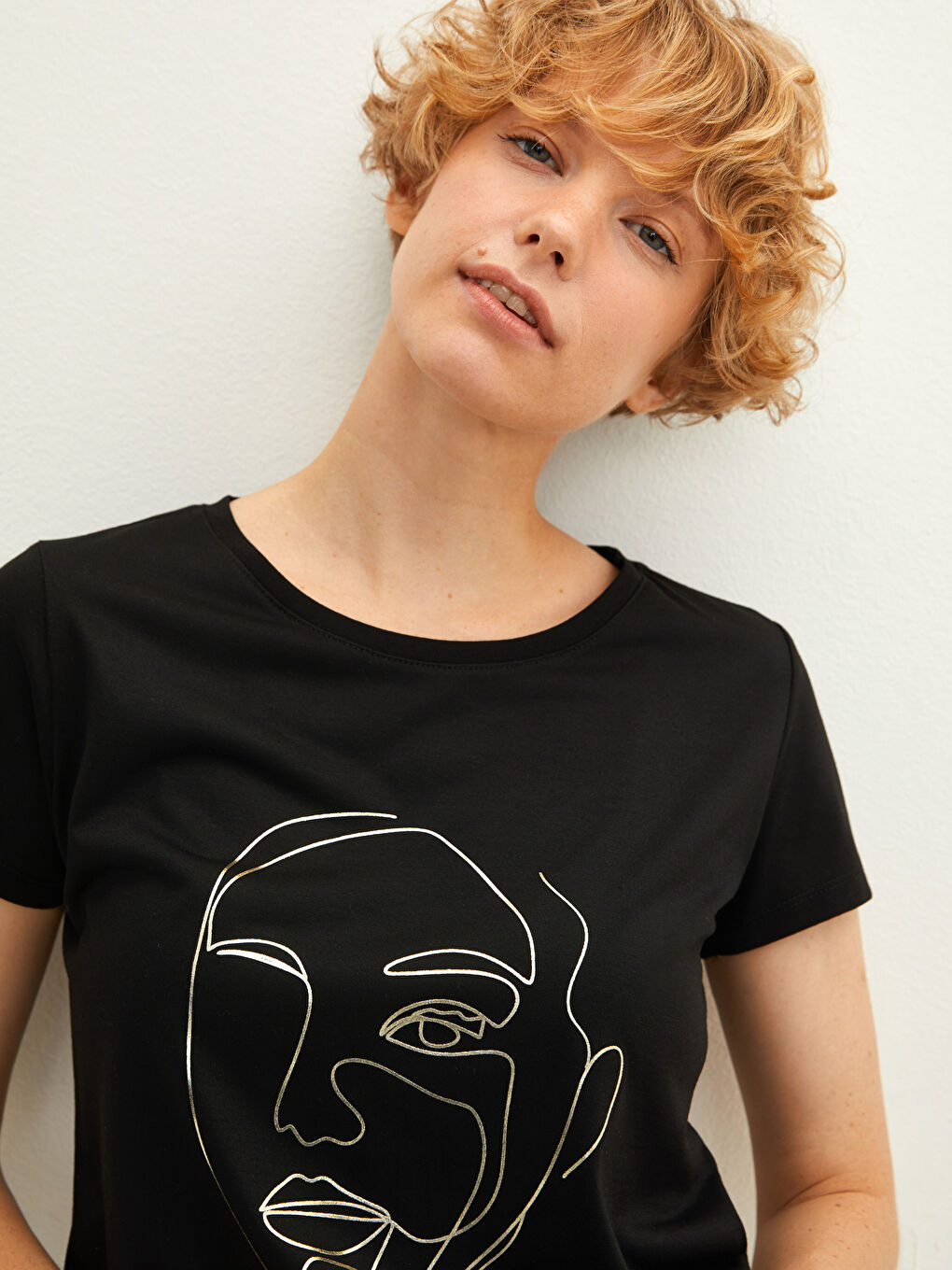 Crew Neck Printed Short Sleeve Women's T-Shirt-3