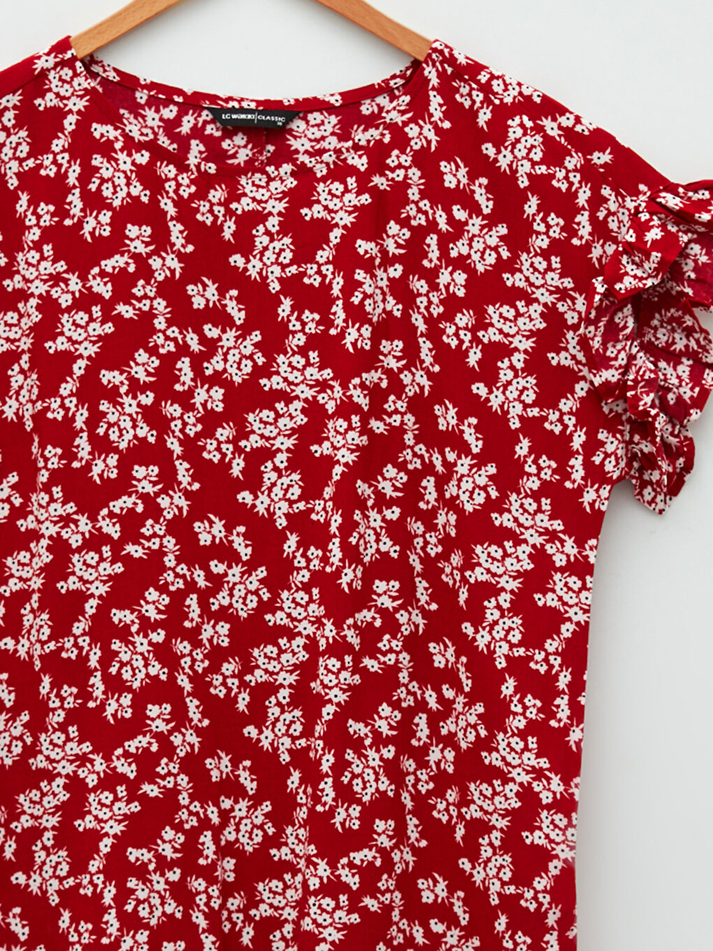 LCWAIKIKI Classic Crew Neck Floral Short Sleeve Viscose Women's Blouse -W1FP17Z8-LTQ