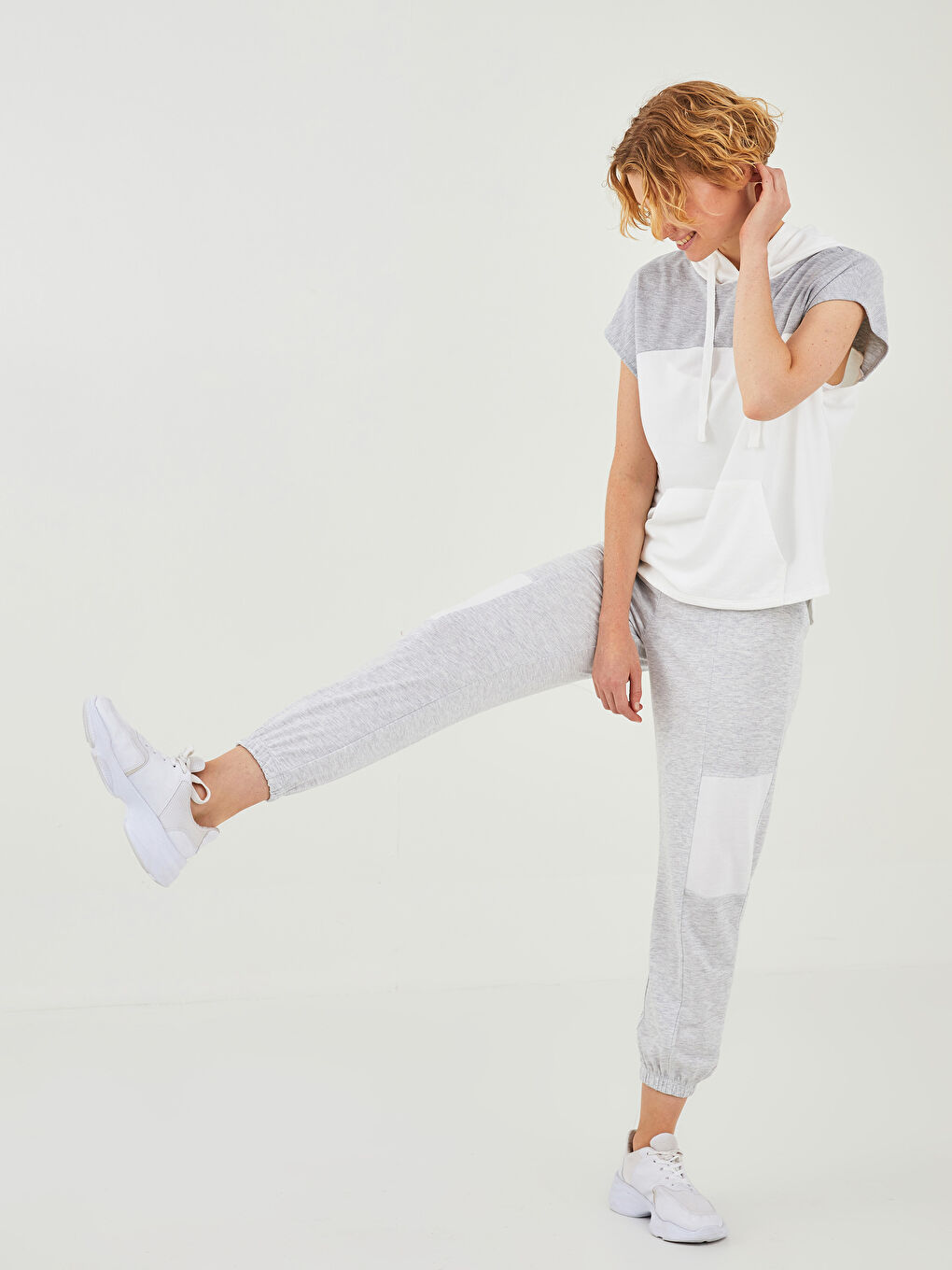 Женские Спортивные Штаны На Резинке Однотонные-3