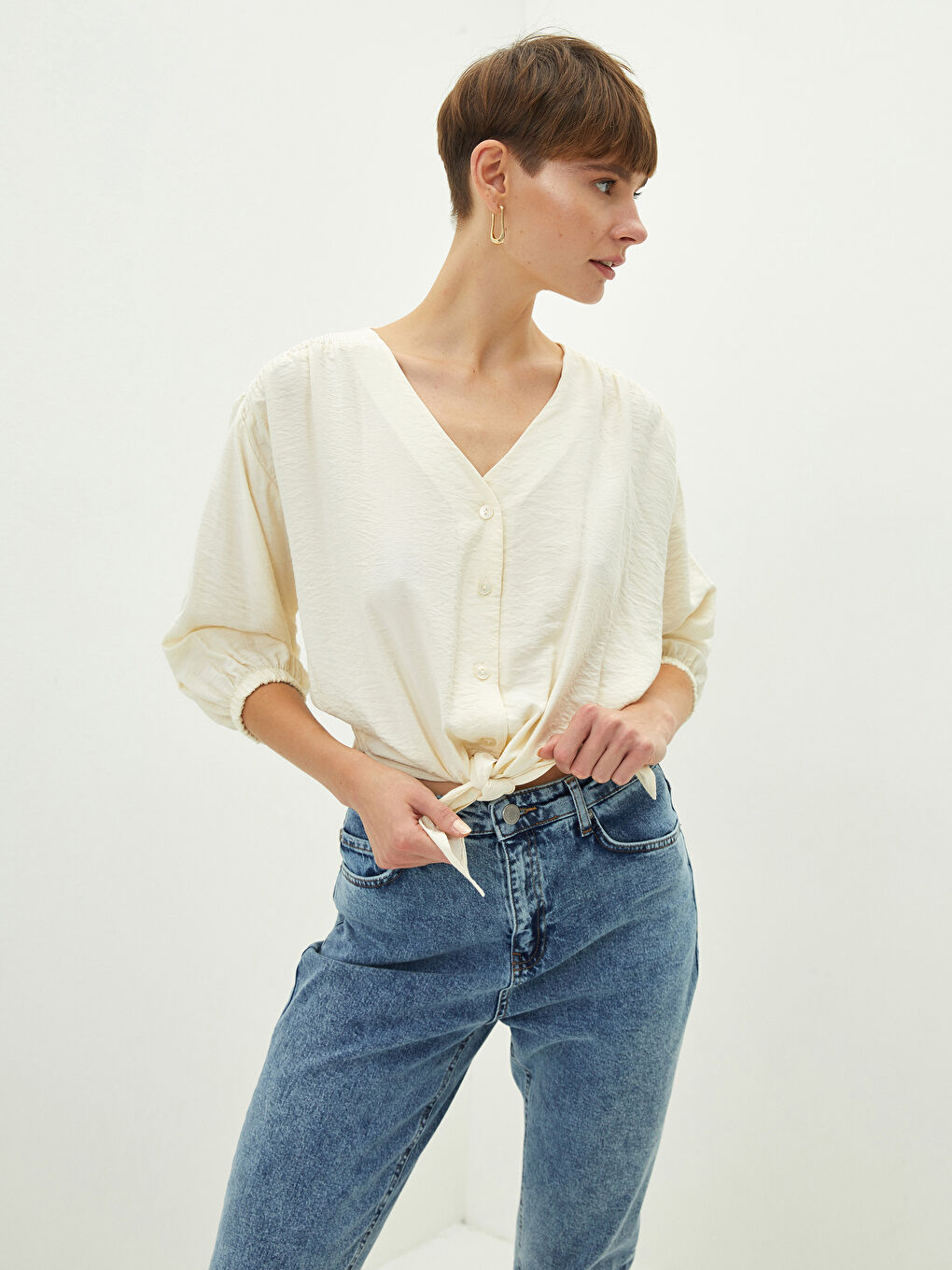 Bej V Yaka Düz Uzun Kollu Kadın Bluz-1