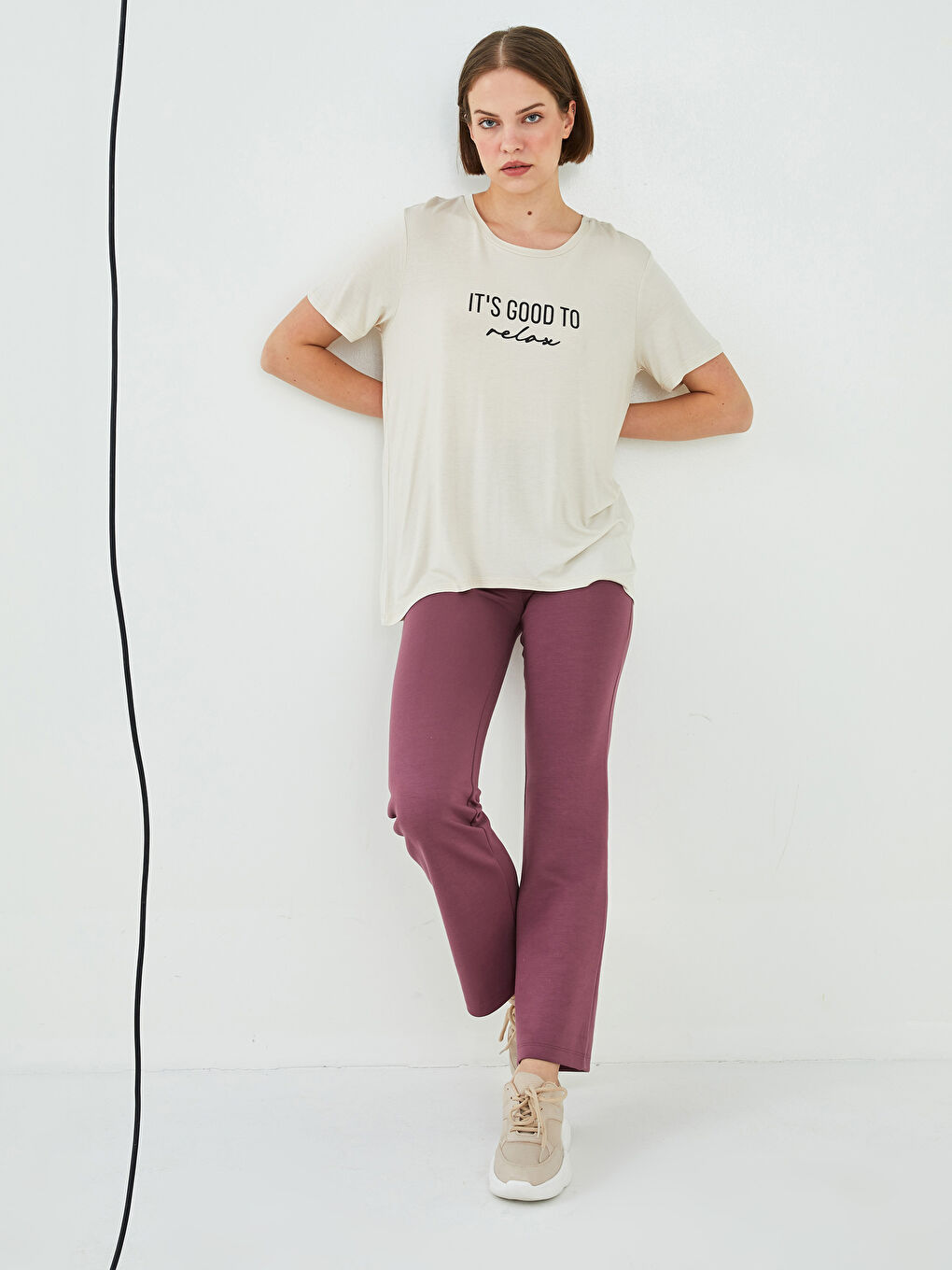 Majica od viskoze sa okruglim izrezom, štampom i kratkim rukavima za žene-6