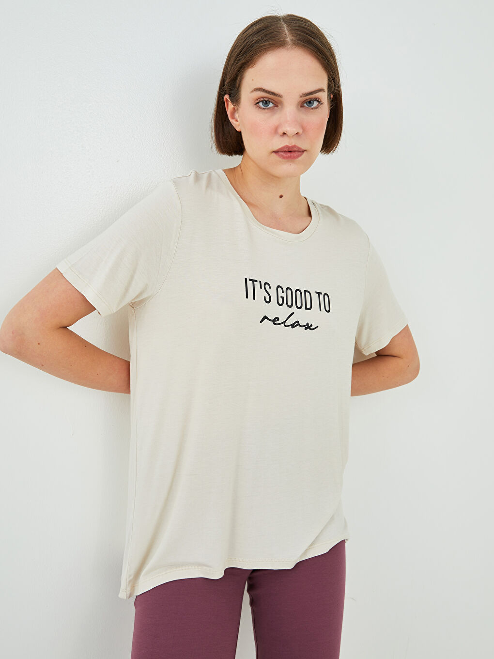 Majica od viskoze sa okruglim izrezom, štampom i kratkim rukavima za žene-2