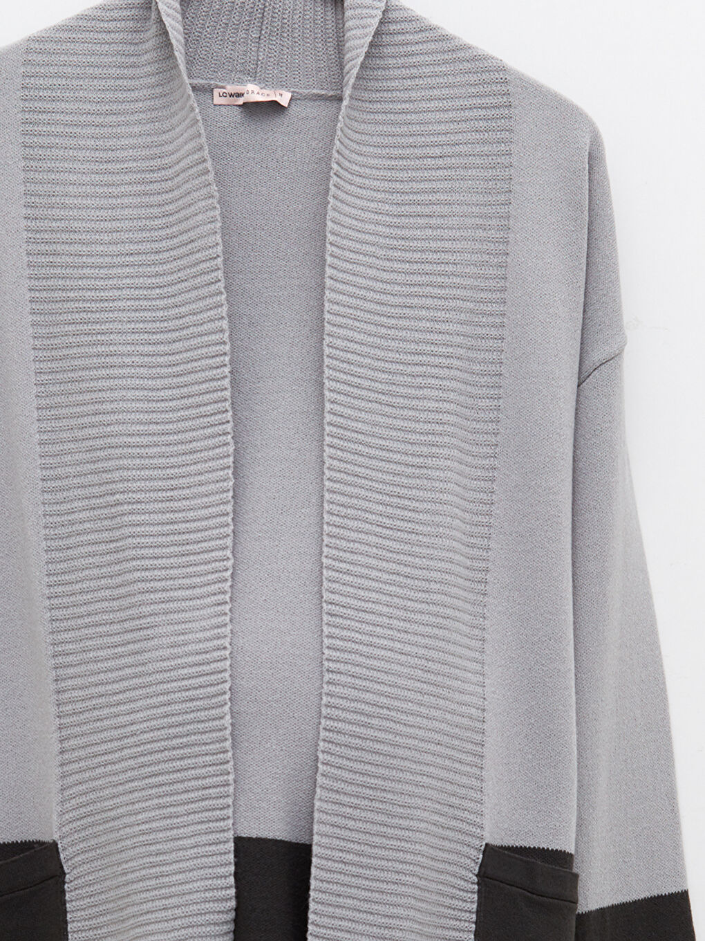 كارديجان تريكو بياقة شال وبلوك الألوان وكم طويل للسيدات-6