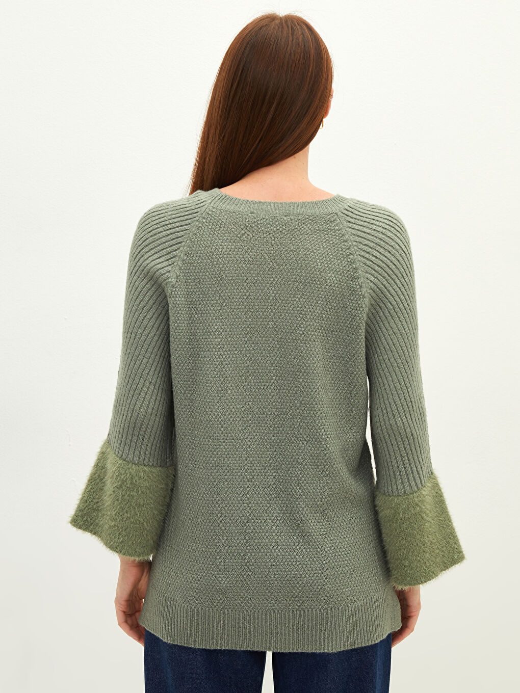 LCWAIKIKI Classic Crew Neck Self Patterned Long Sleeve Women's Knitwear Sweater -W1FT25Z8-RR0