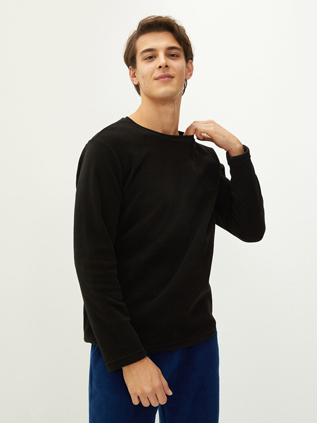 Ерлерге арналған ұзын жеңді дөңгелек жағалы майка-1