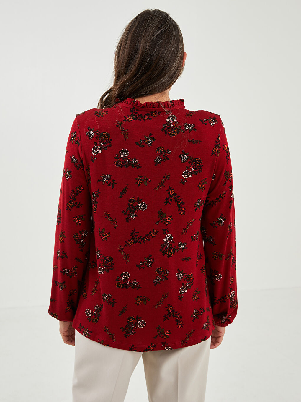 Kırmızı Bağlamalı Yaka Desenli Uzun Kollu Kadın Bluz-3