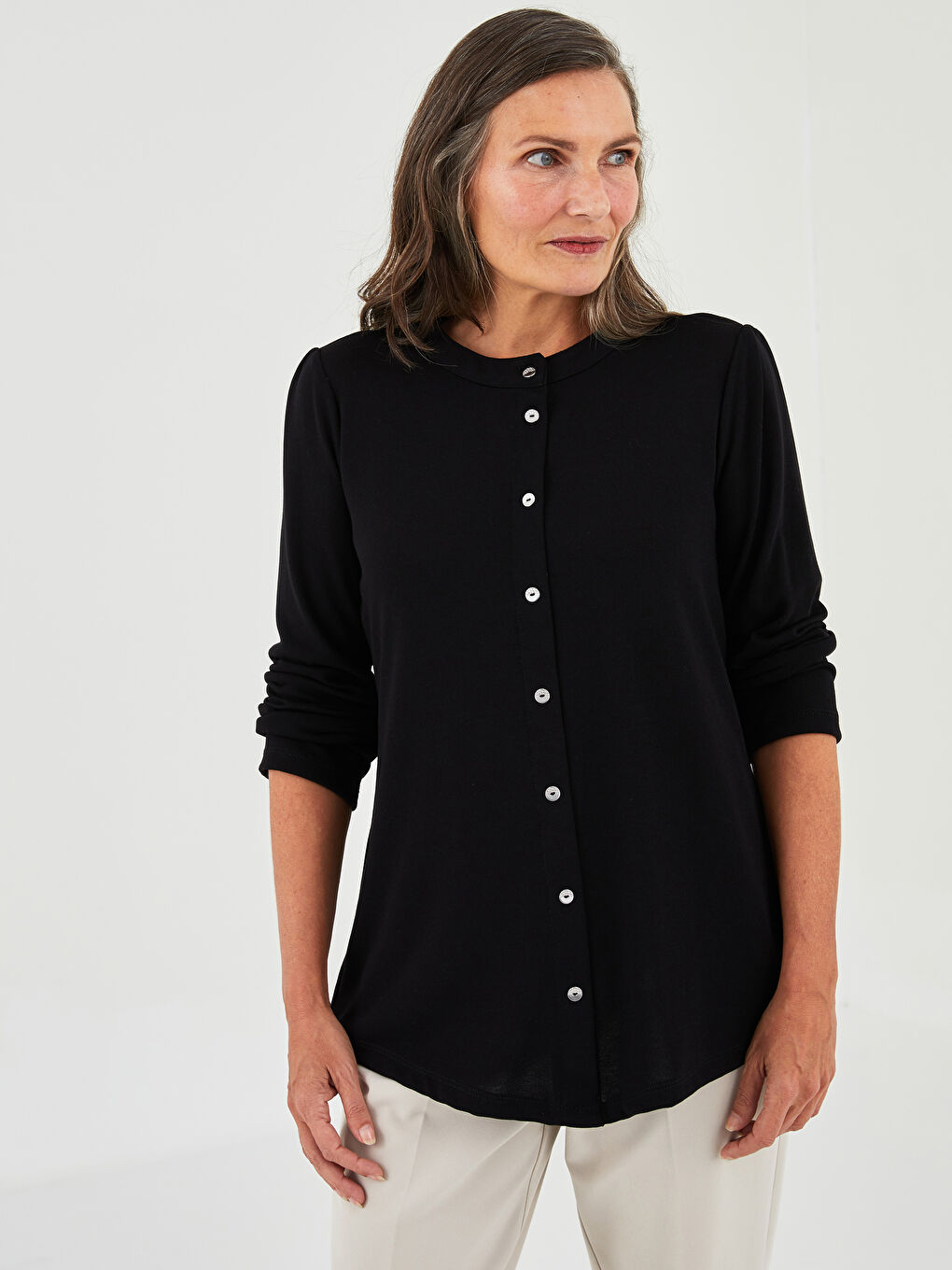 Siyah Bisiklet Yaka Düz Uzun Kollu Kadın Bluz