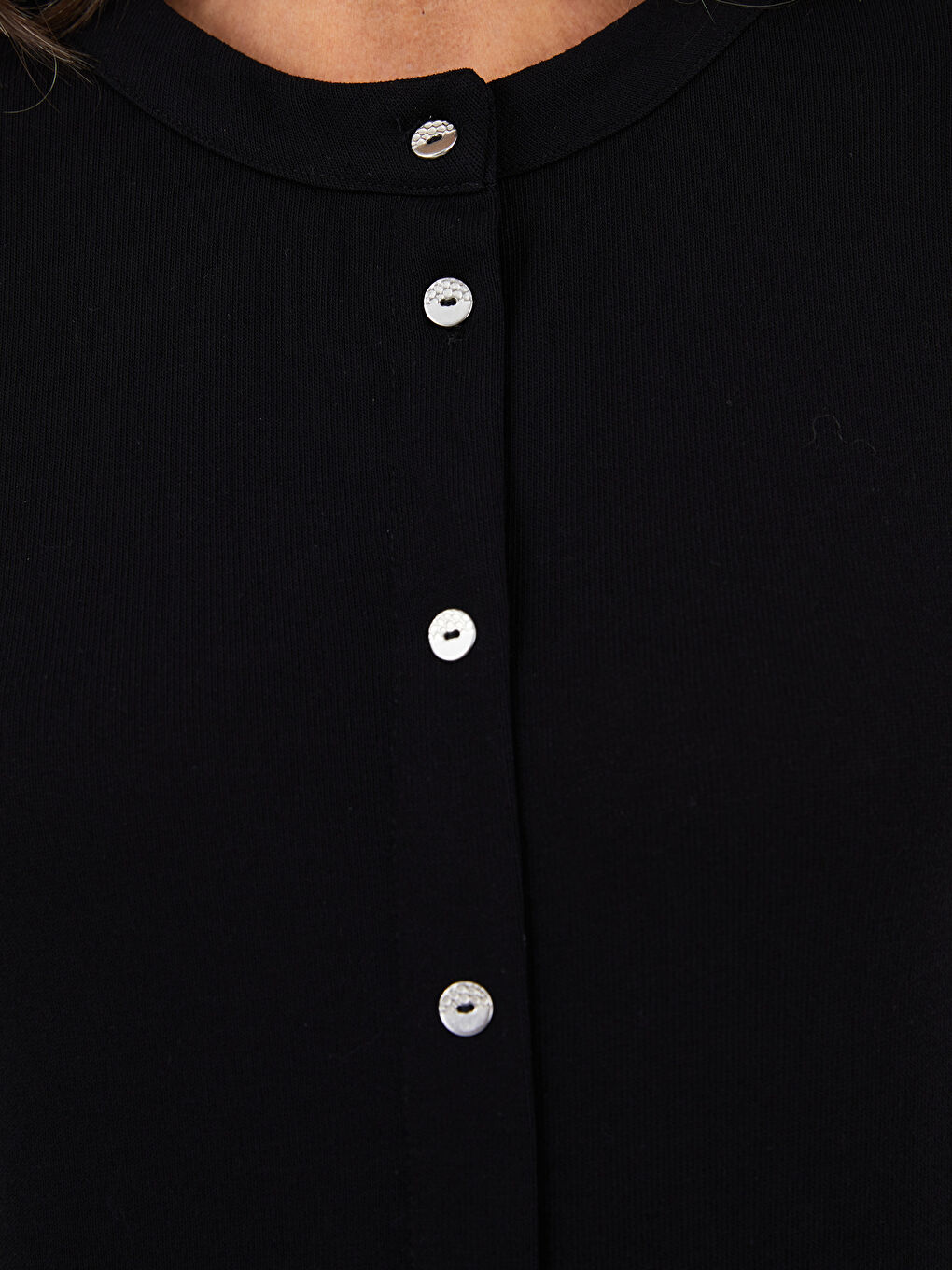 Siyah Bisiklet Yaka Düz Uzun Kollu Kadın Bluz-2