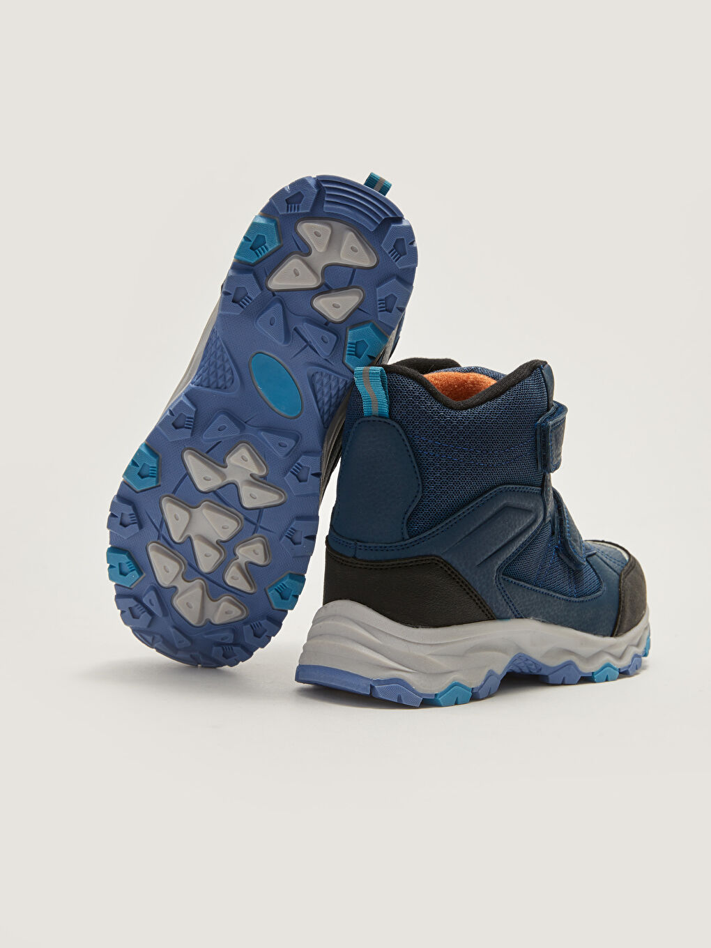 أحذية ثلجية للأولاد بمظهر الجلد مع خطاف وحلقة-3