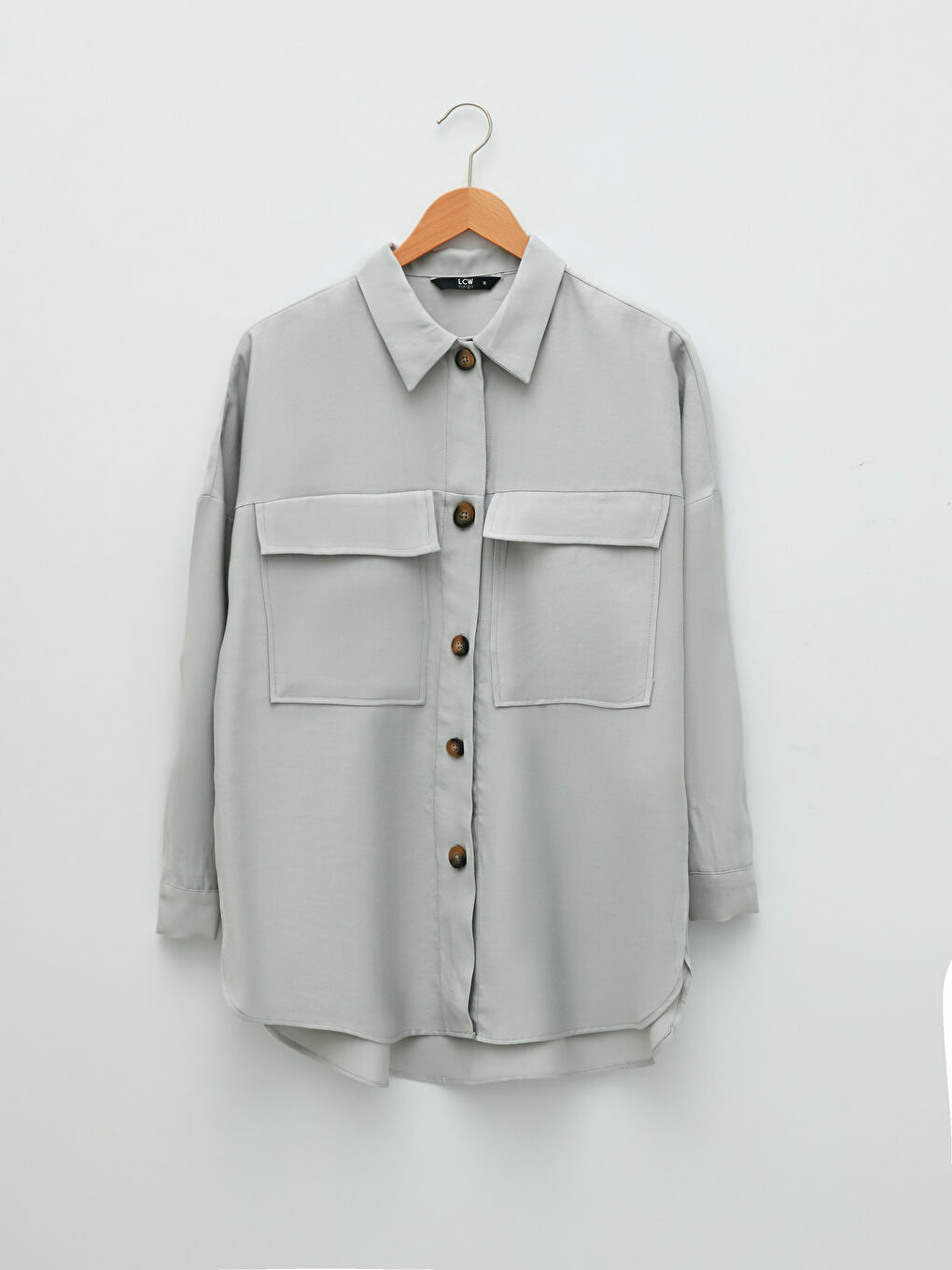 Chemise à Fermeture Boutonnée sur le Devant avec Poches Détailées et Manches Longues pour Femmes-5
