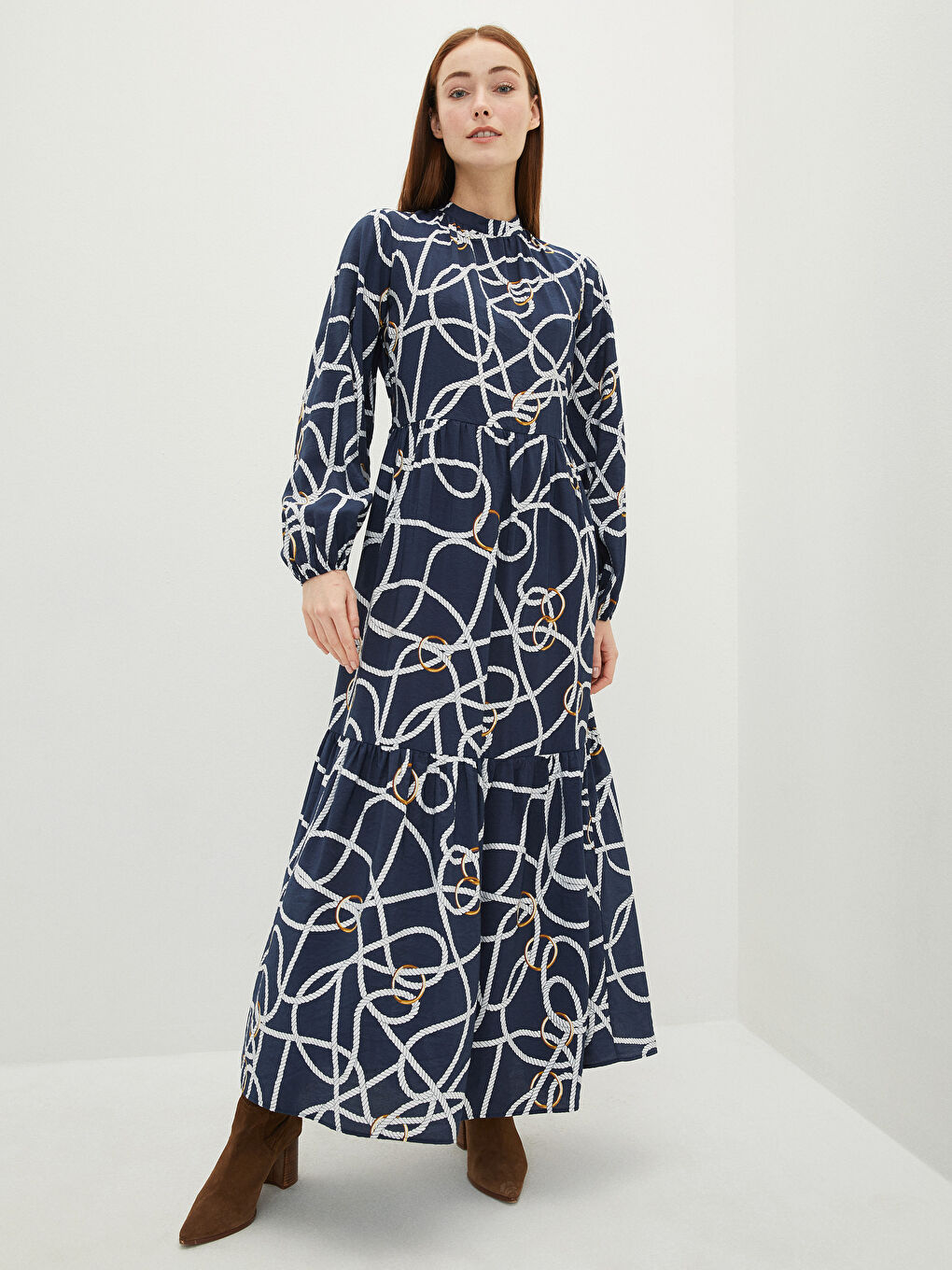 Robe pour Femmes à Motifs à Manches Longues avec Col Cheminée-1