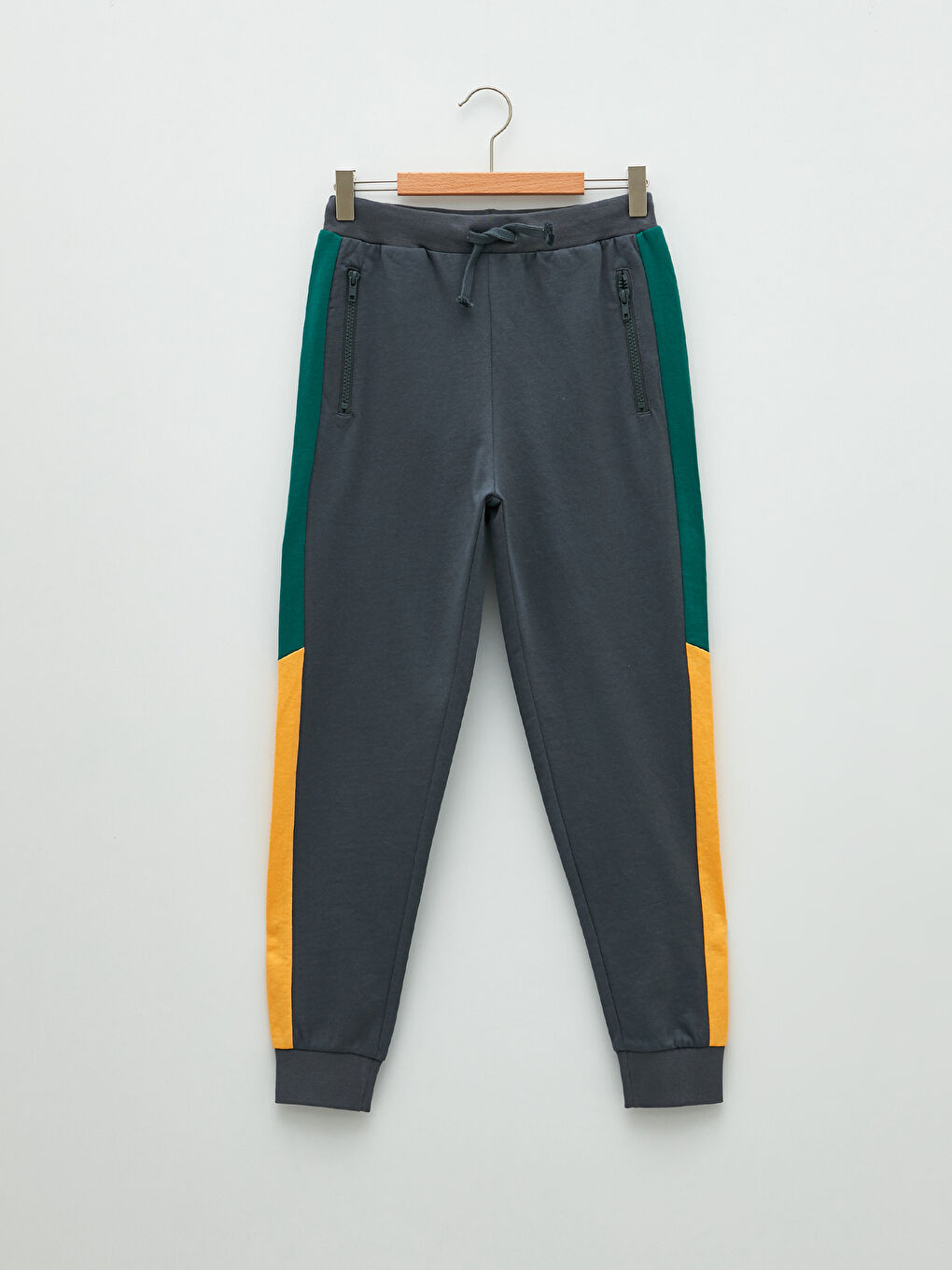 LCW Kids Elastic Waist Color Block Boys' Jogger Sweatpants -W1FV47Z4-HFP