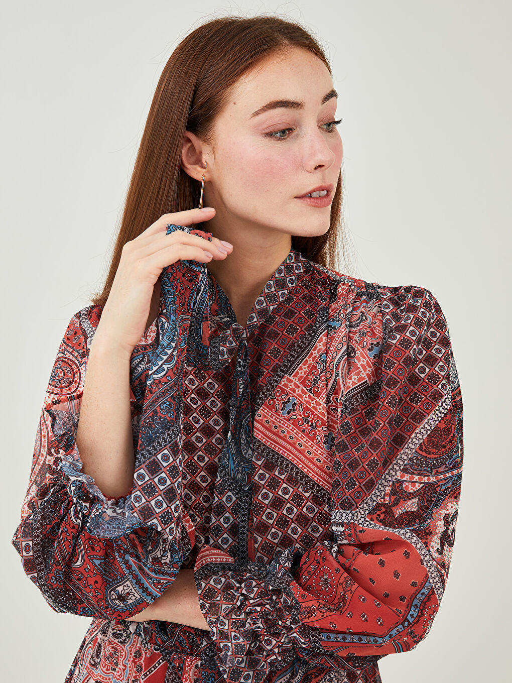 Mercan Bağlamalı Yaka Etnik Desenli Uzun Kollu Kadın Elbise-3