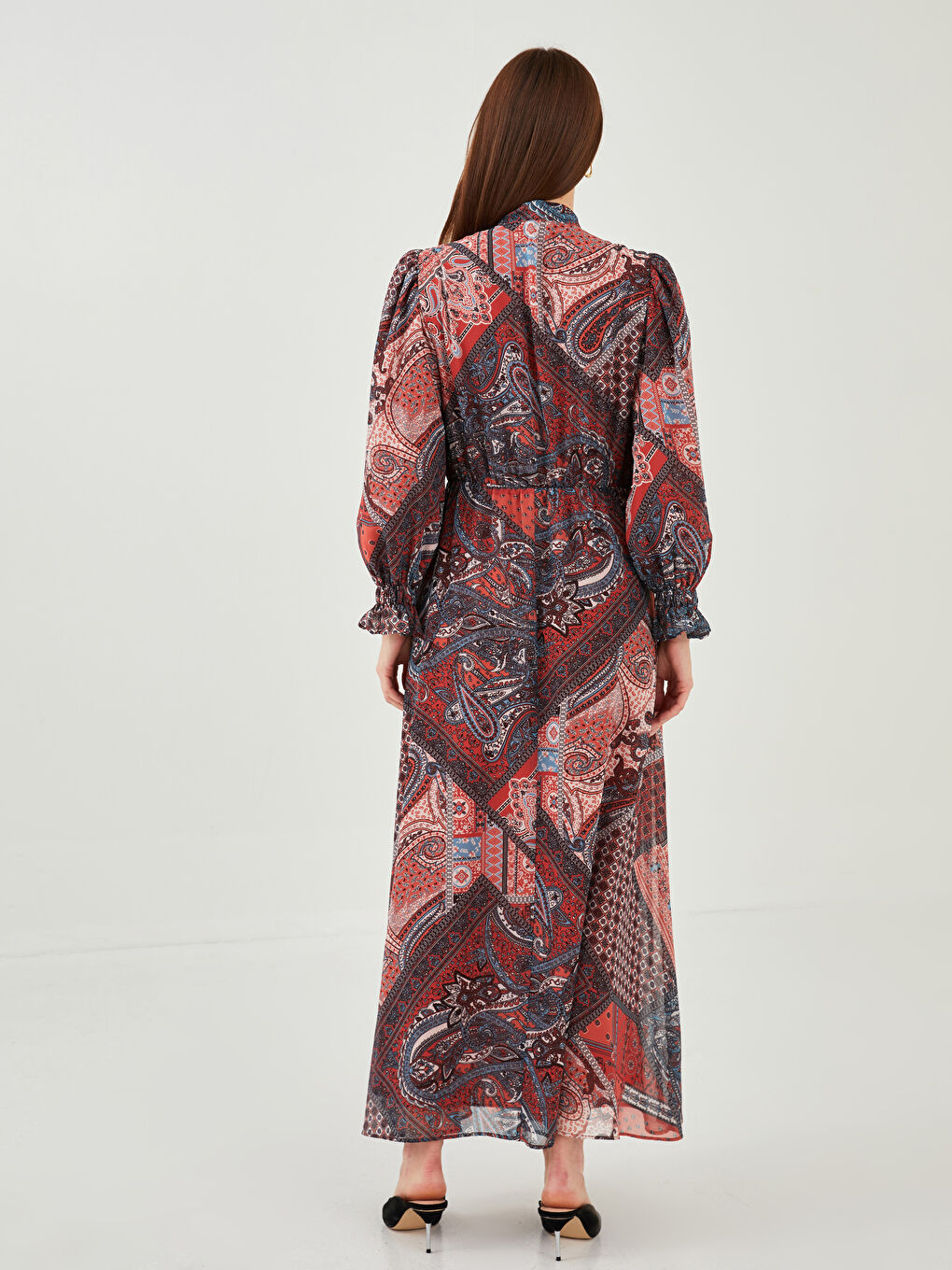 Mercan Bağlamalı Yaka Etnik Desenli Uzun Kollu Kadın Elbise-4
