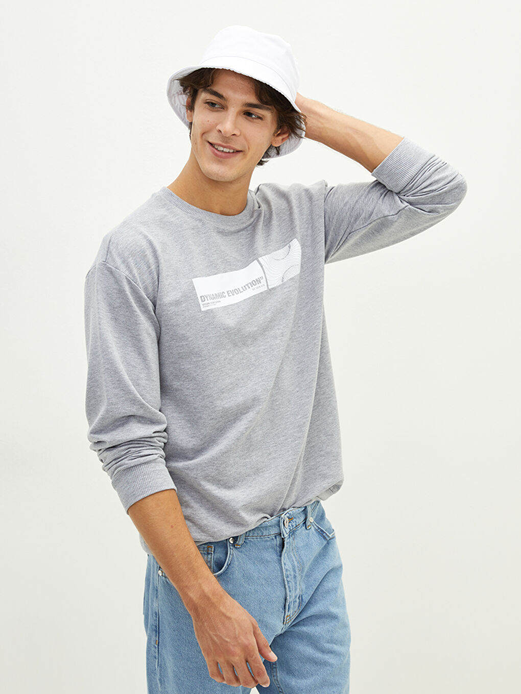 Crew Neck Long Sleeve Printed Men's Sweatshirt