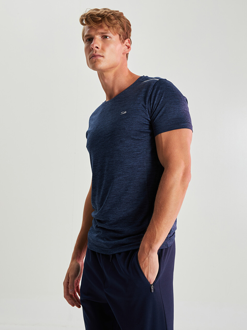 T-shirt Sportiv Me Jakë Të Rrumbullakët Dhe Mëngë Të Shkurtra Për Burra-1