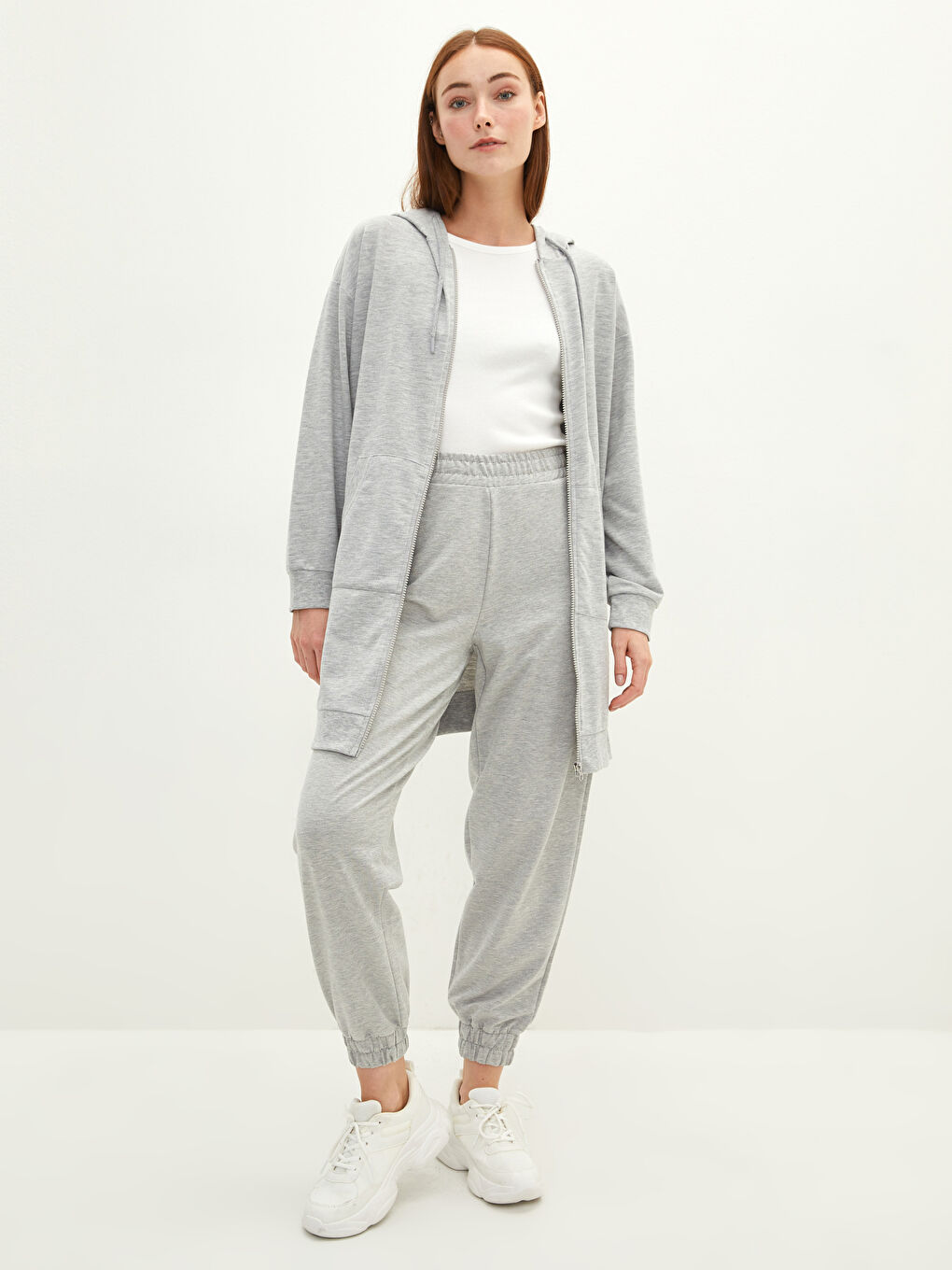 Gri Beli Lastikli Düz Cep Detaylı Kadın Jogger Eşofman Altı-1