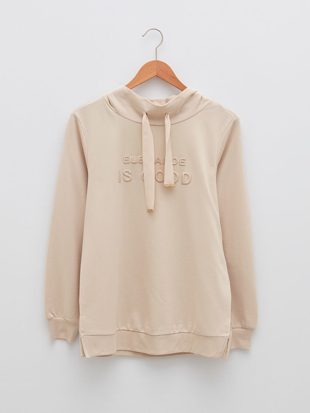 Bej Dökümlü Yaka Nakışlı Uzun Kollu Kadın Sweatshirt-6