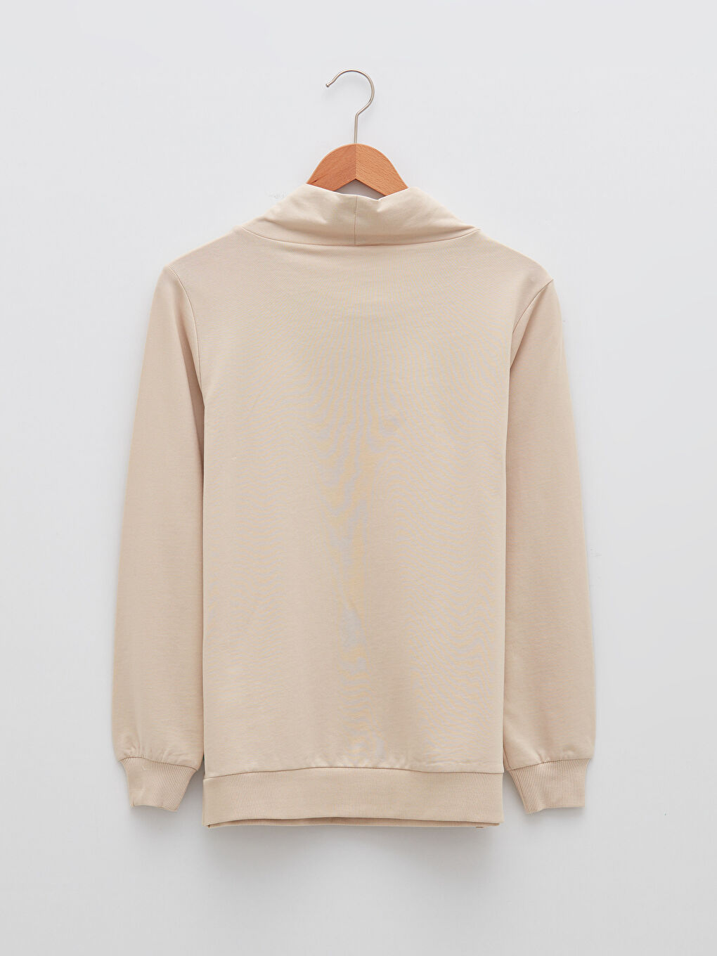 Bej Dökümlü Yaka Nakışlı Uzun Kollu Kadın Sweatshirt-7