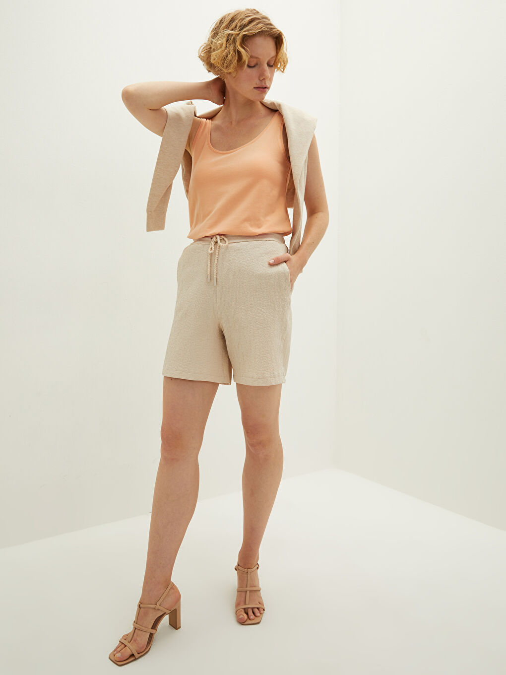 LCW Vision Women's Bermuda Shorts With Flat Pocket Detail and Elastic Waist -W1G153Z8-FPT