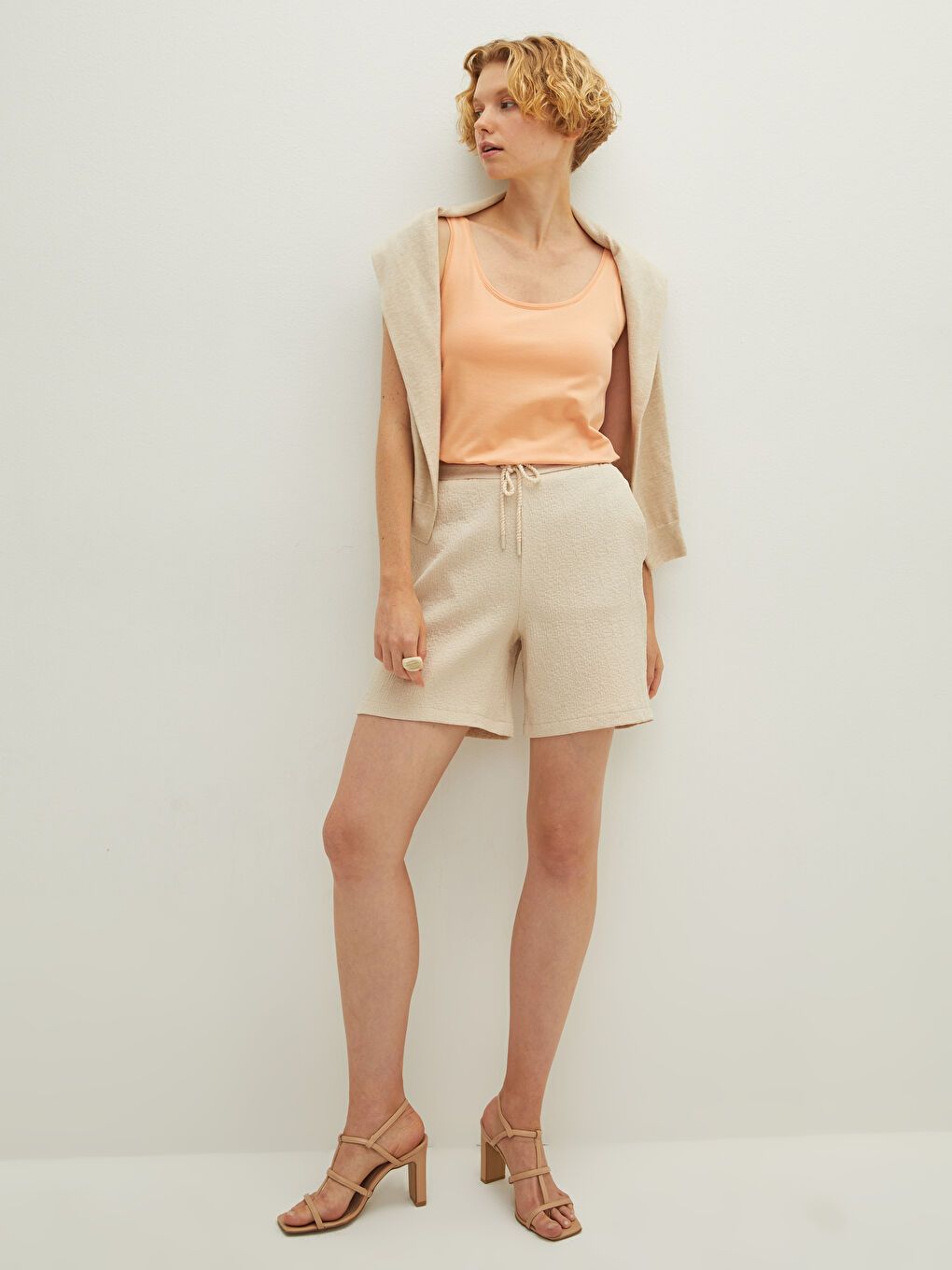 LCW Vision Women's Bermuda Shorts With Flat Pocket Detail and Elastic Waist -W1G153Z8-FPT
